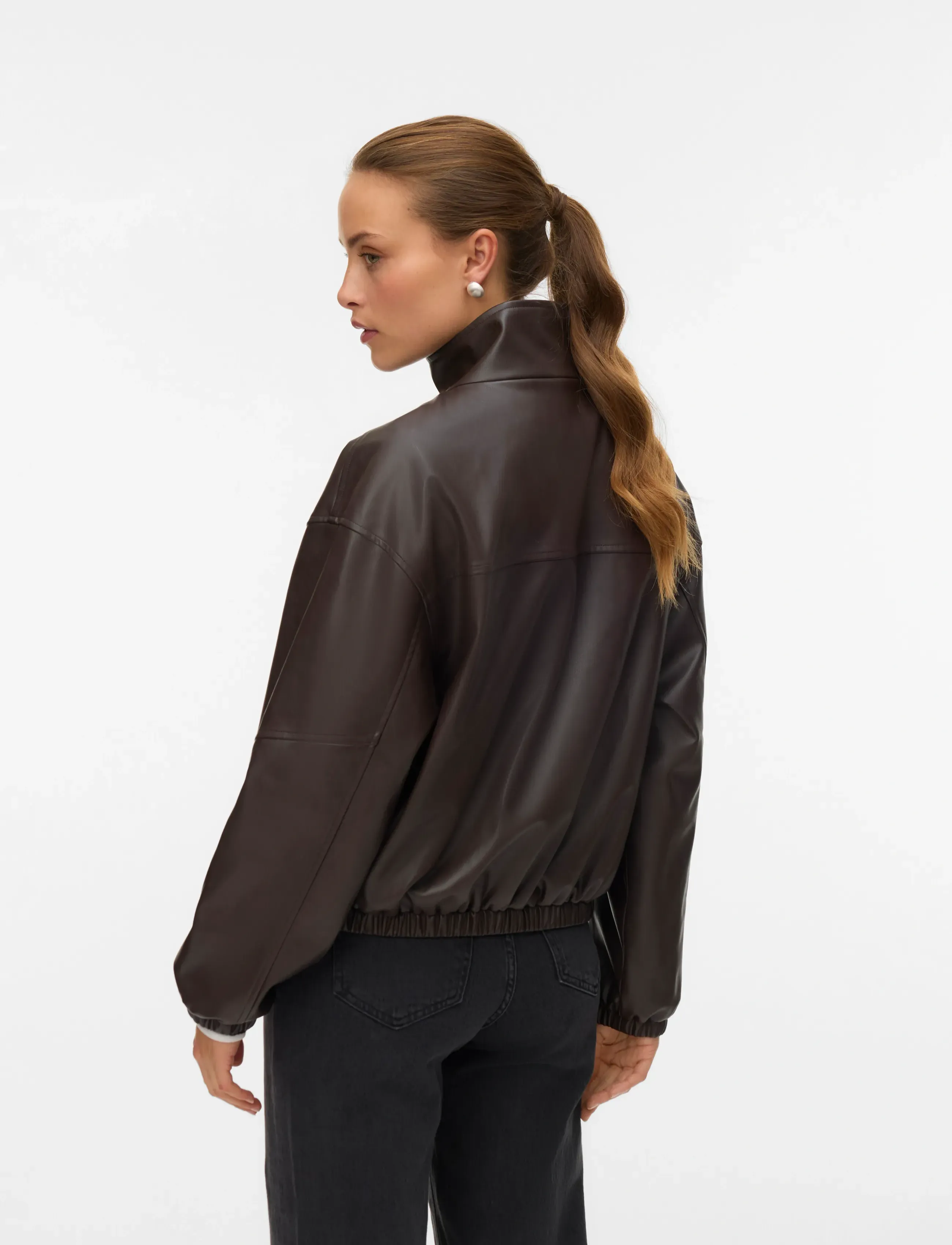 Vero Moda - VMPOLLY HIGH NECK JACKET COATED EXP - lederjacken - chocolate martini - 3