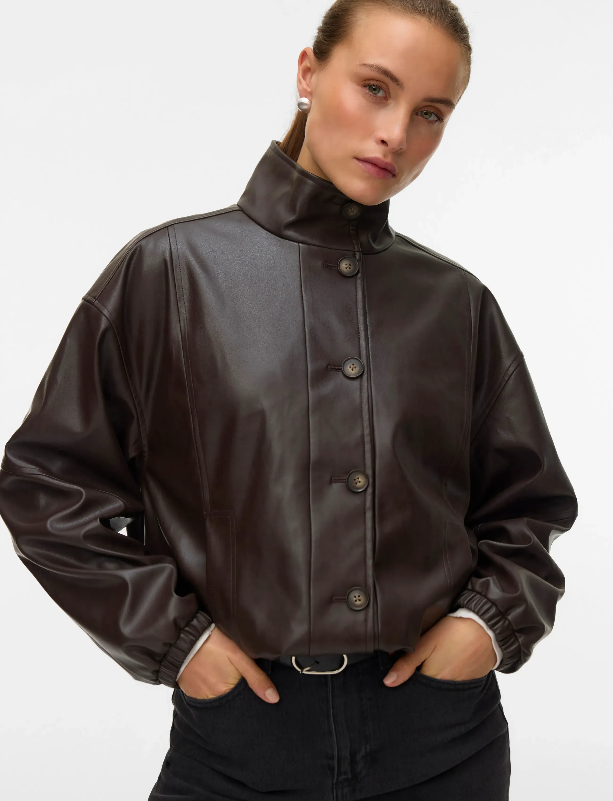 Vero Moda - VMPOLLY HIGH NECK JACKET COATED EXP - lederjacken - chocolate martini - 4