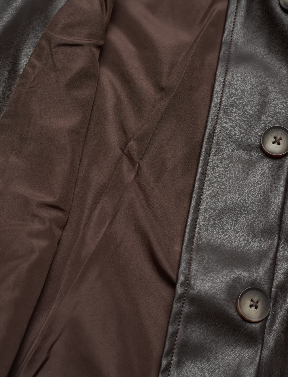 Vero Moda - VMPOLLY HIGH NECK JACKET COATED EXP - bomberjacken - chocolate martini - 4