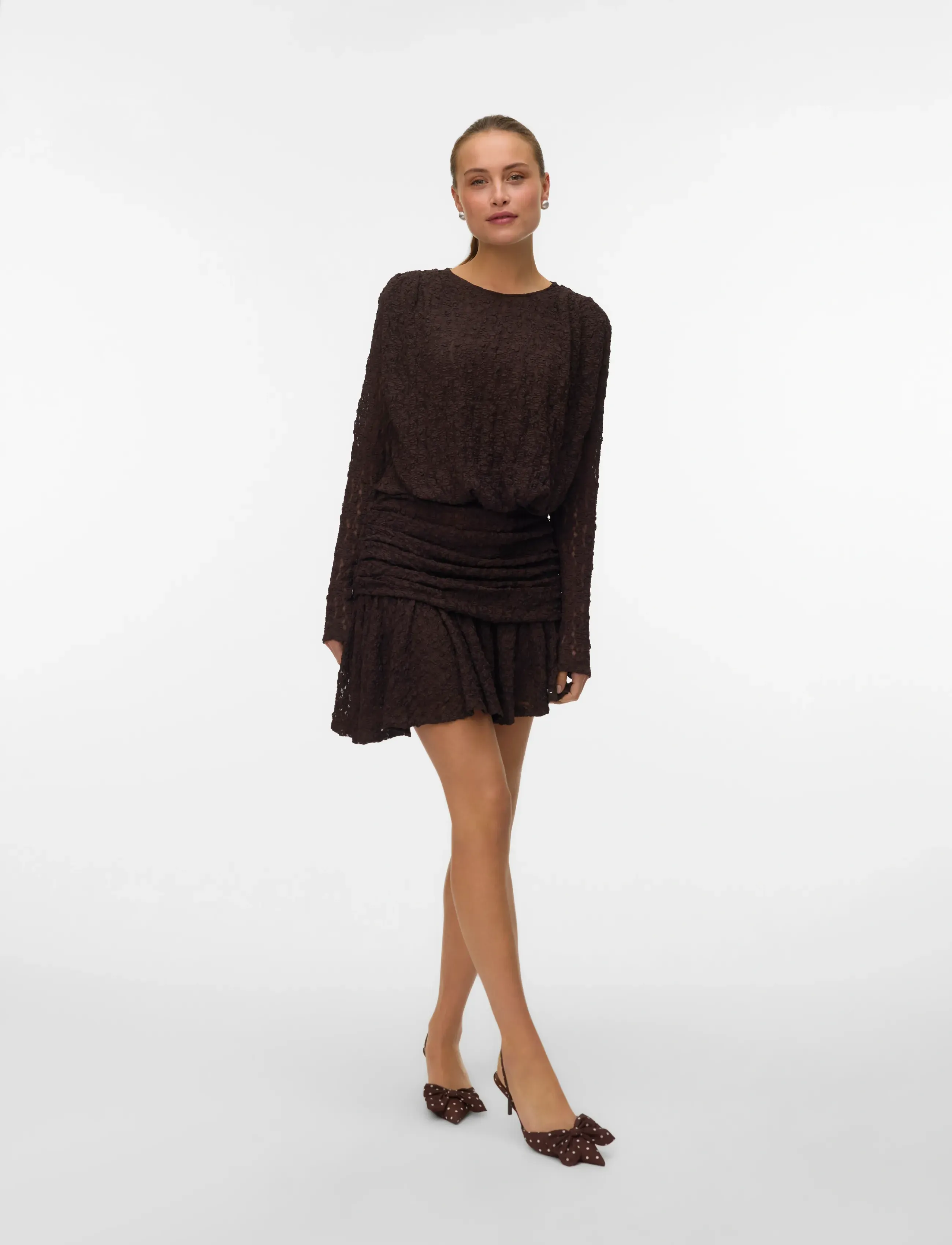 Vero Moda Vmhalley Ls Lace Short Dress Jrs Exp, XS, Brown, Kjoler > Kort Kjole, Dame
