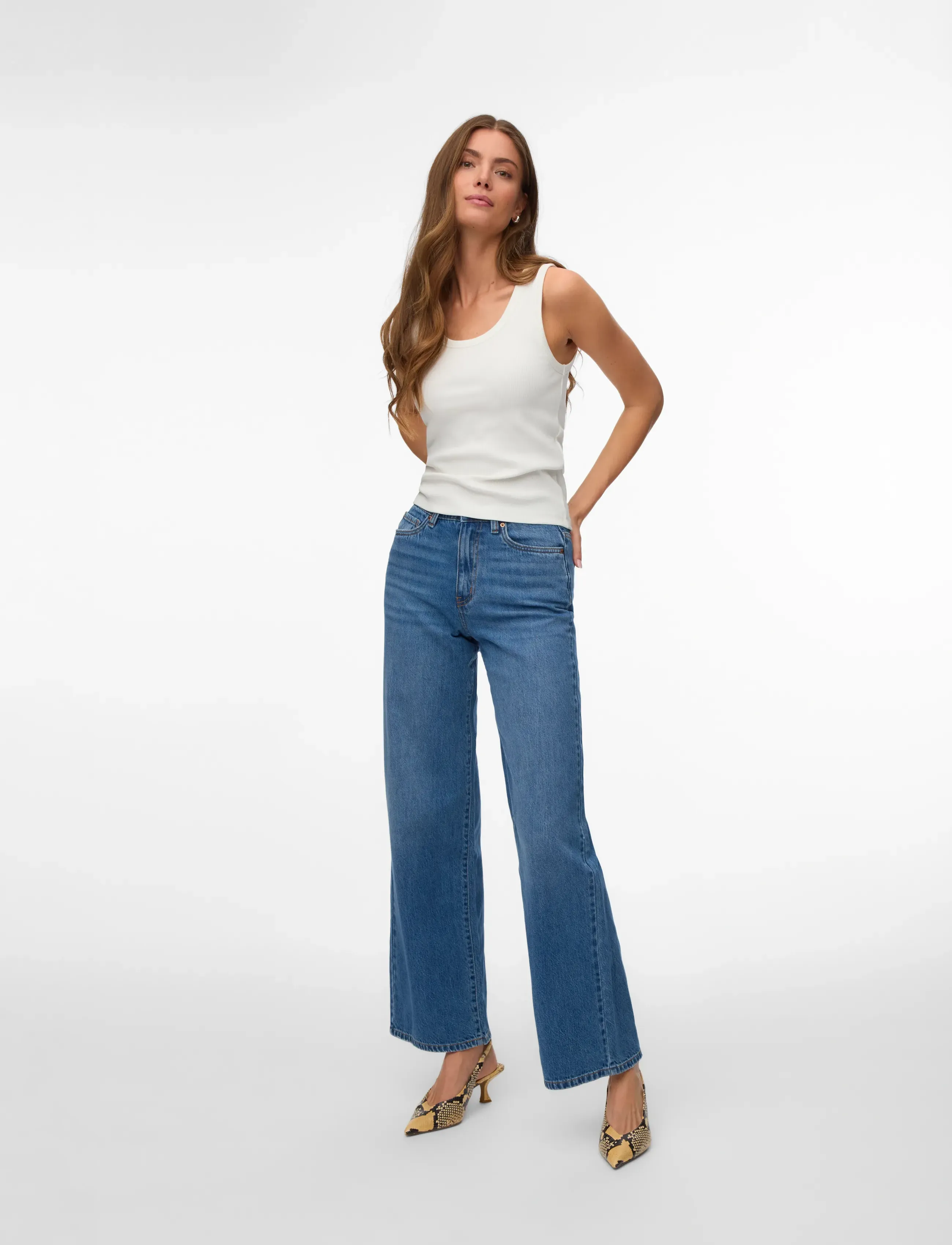 Vero Moda Vmchloe Sl Short Tank Top Noos, L, Black, Crop Overdele > Crop Overdele Uden Ærmer, Dame