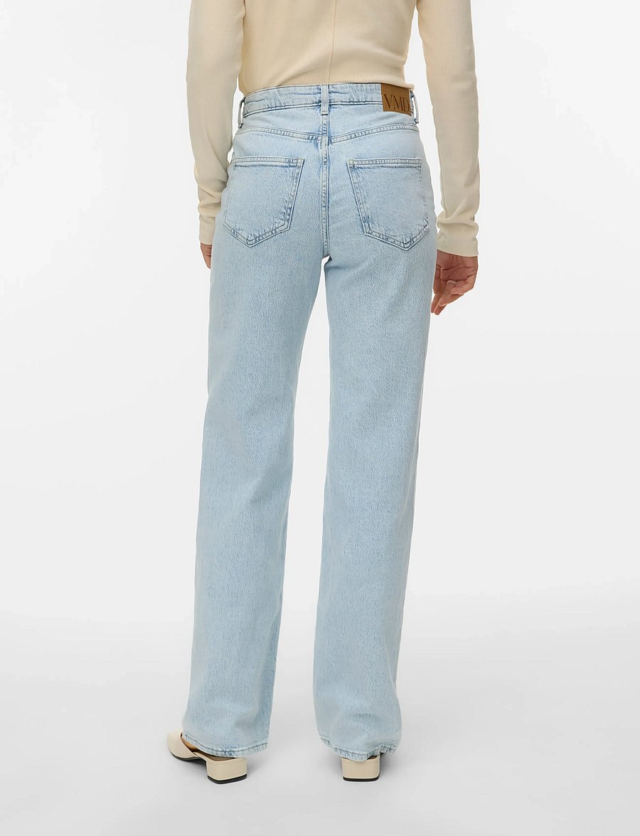 Vero Moda - VMTESSA HR WIDE JEANS RA3052 GA NOOS - hosen mit weitem bein - light blue denim - 3