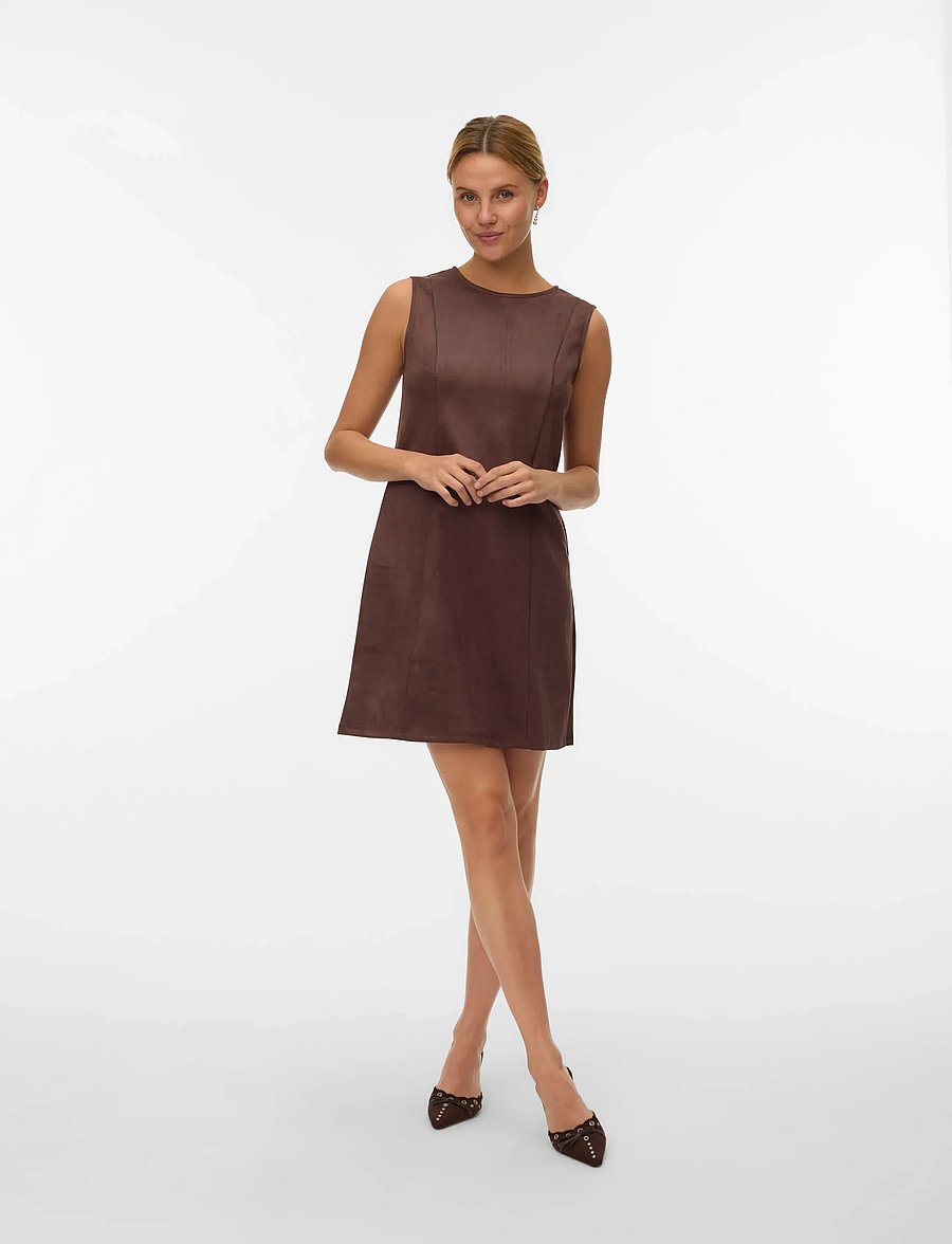 Vero Moda - VMBELLA FAUX SUEDE SL SHORT DRESS JRS EX - robes moulantes - chocolate martini - 0