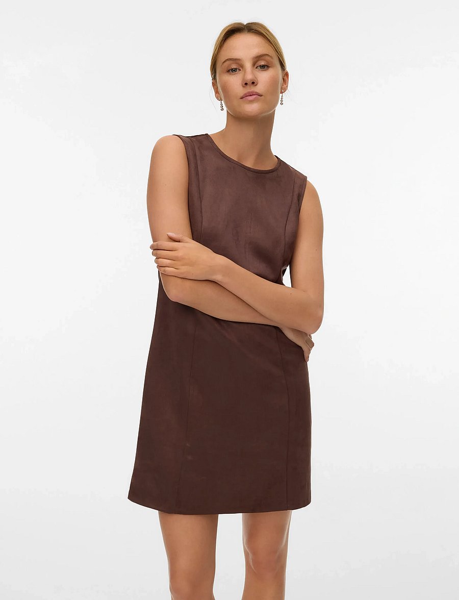 Vero Moda - VMBELLA FAUX SUEDE SL SHORT DRESS JRS EX - robes moulantes - chocolate martini - 4