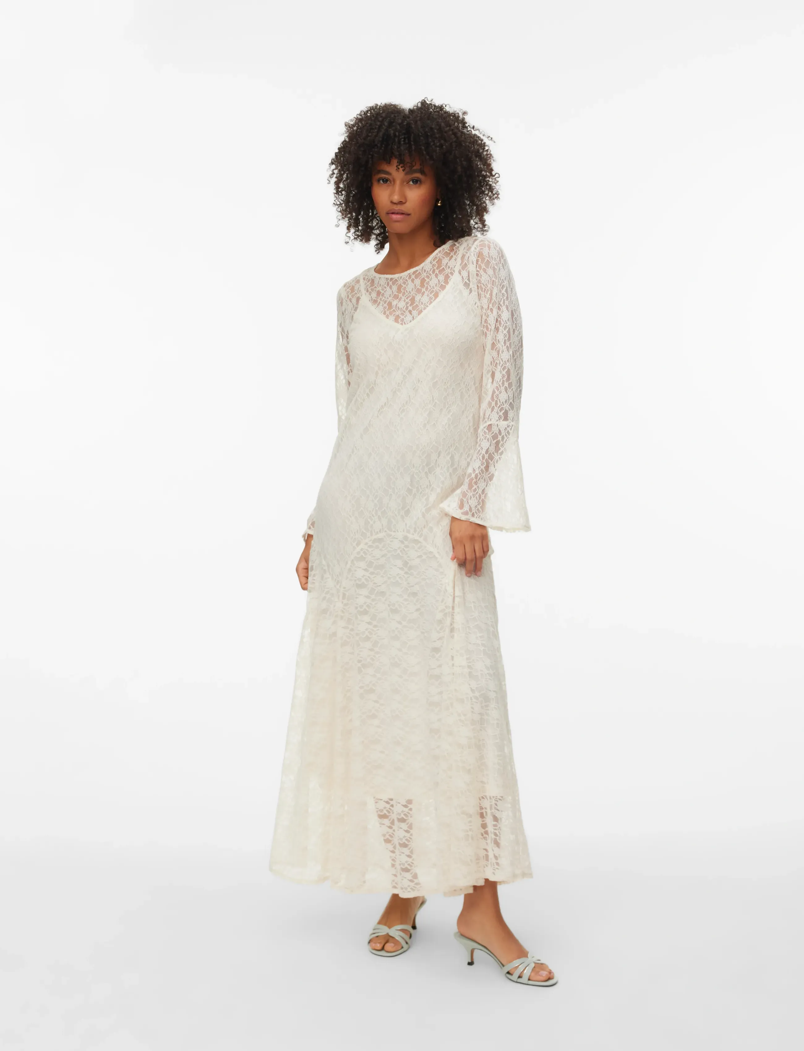 Vero Moda VMLOULOU LACE LS ANKLE DRESS WVN - Nyheder - CLOUD DANCER / cream