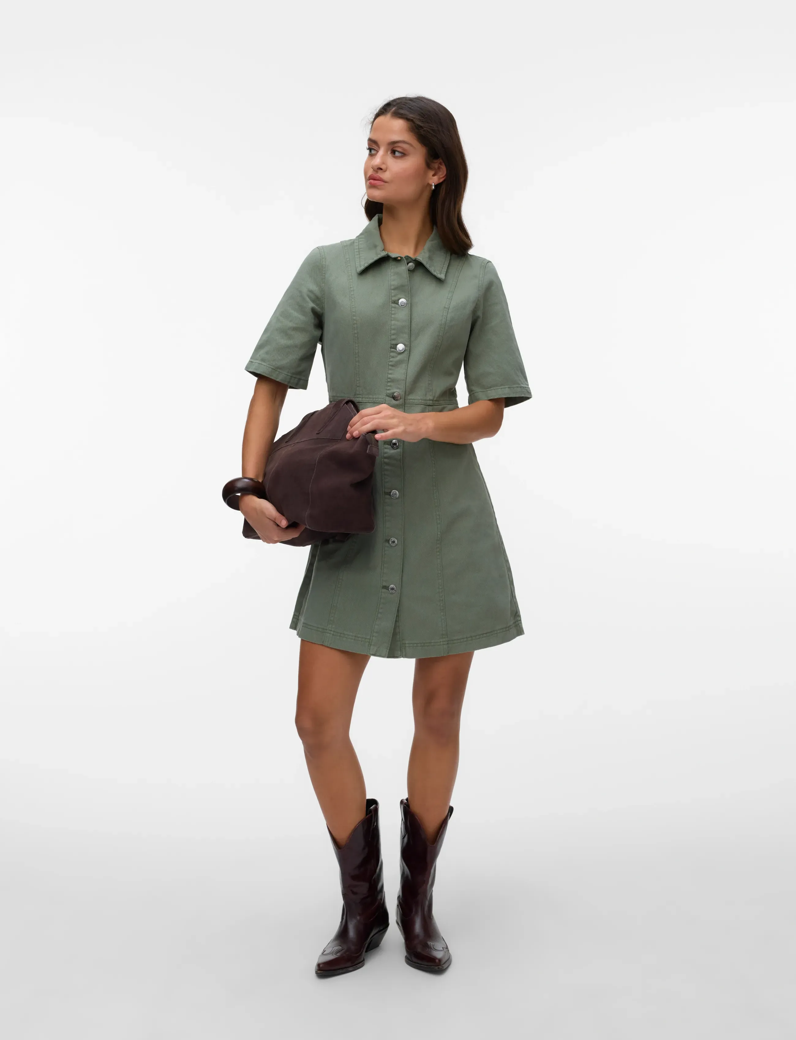 Vero Moda VMDAISY 2/4 SHORT DENIM DRESS NOOS - Kläder - LAUREL WREATH / khaki/green