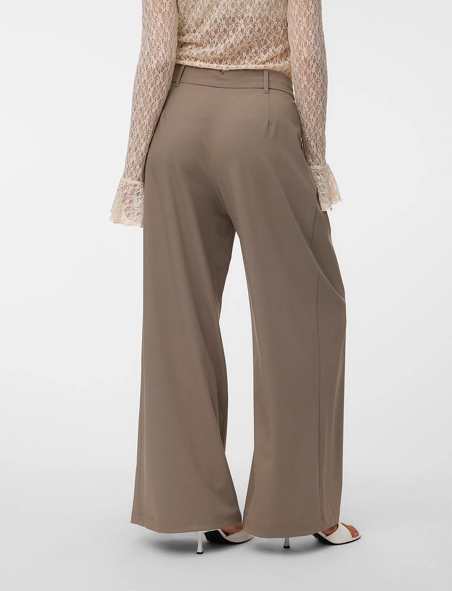 Vero Moda - VMSTELLA MW WIDE PLEAT PANT NOOS - kostymbyxor - driftwood - 2