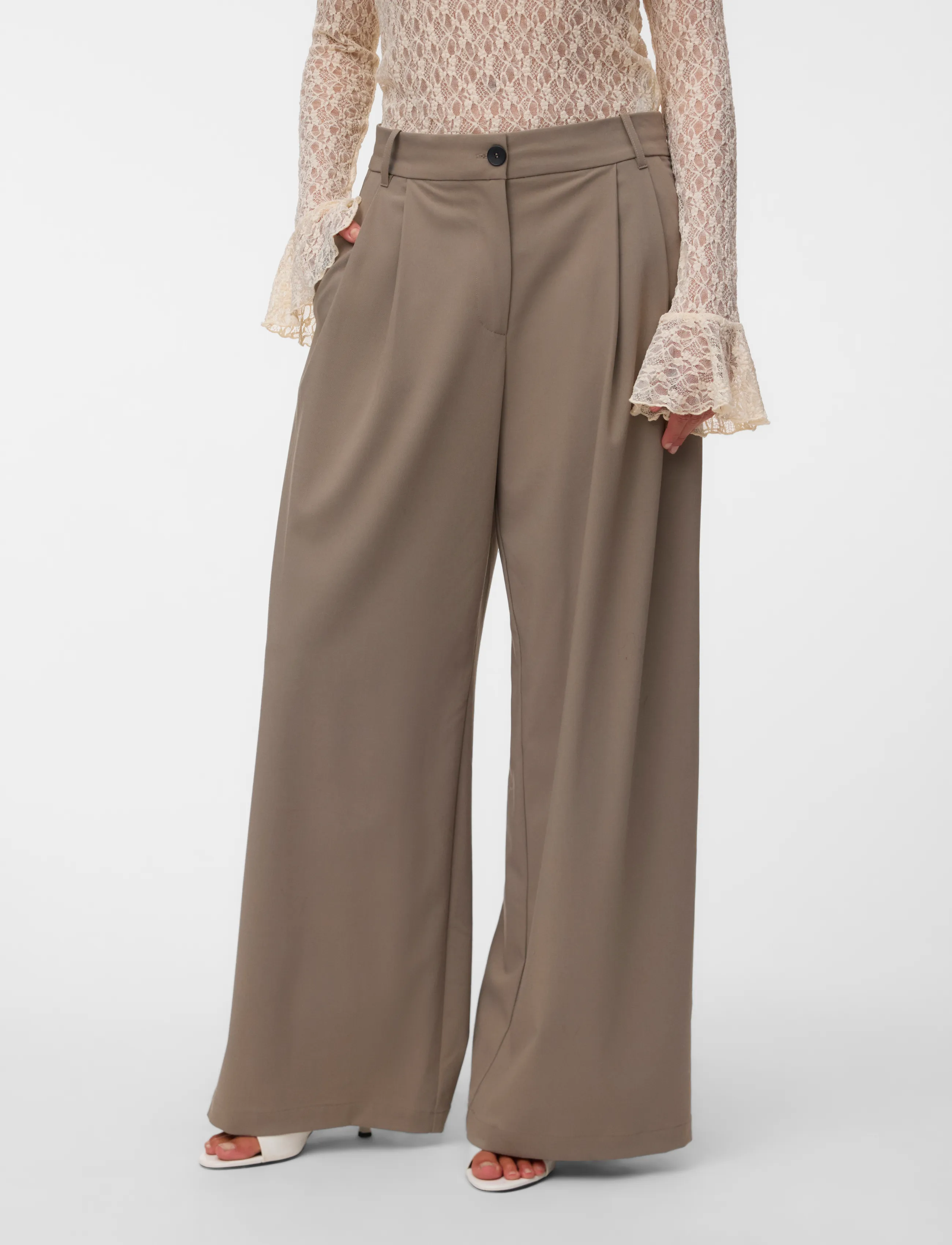 Vero Moda - VMSTELLA MW WIDE PLEAT PANT NOOS - tailored trousers - driftwood - 3