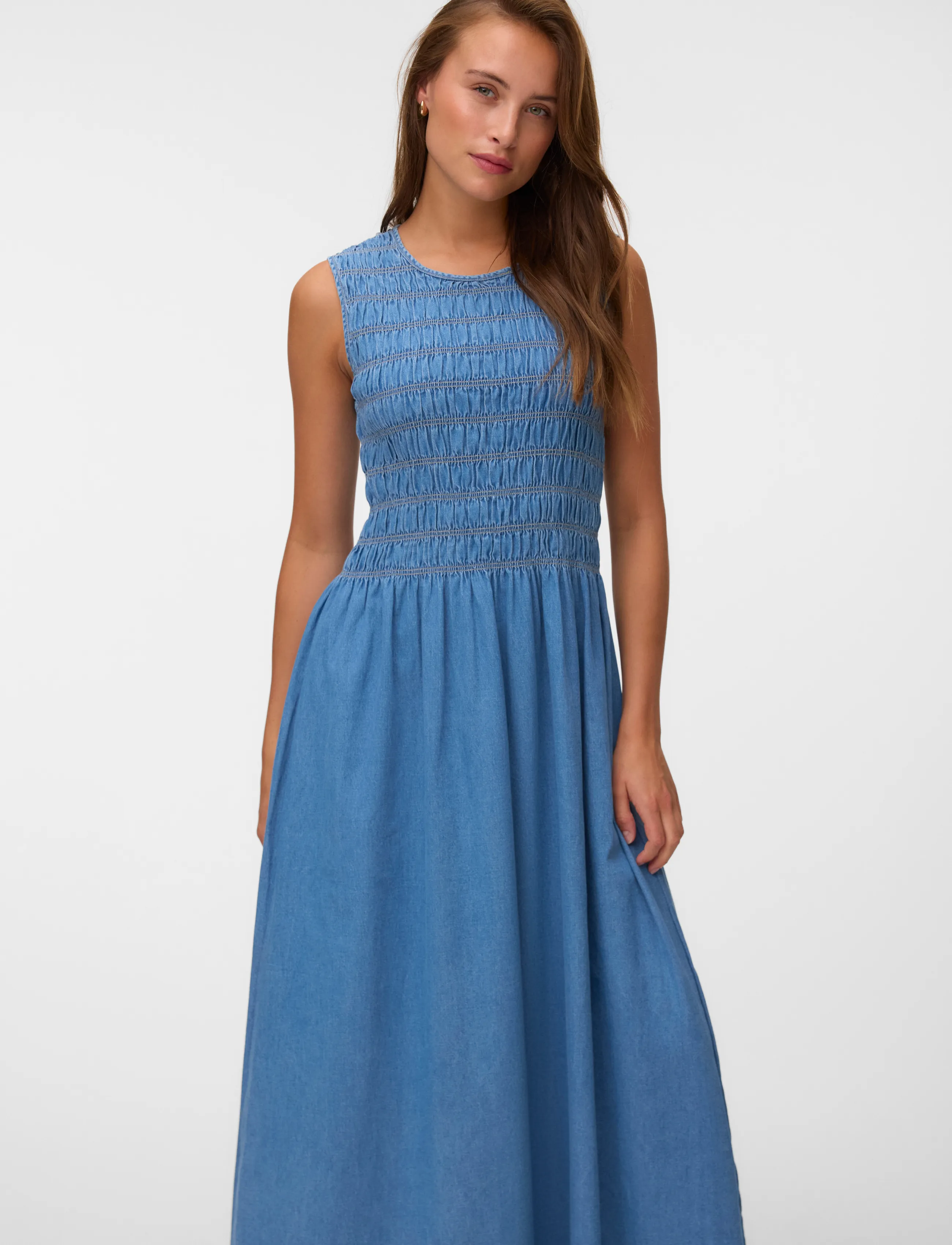 Vero Moda - VMNERINA SL ANKLE SMOCK DNM DRESS SI367 - denimkjoler - medium blue denim - 4