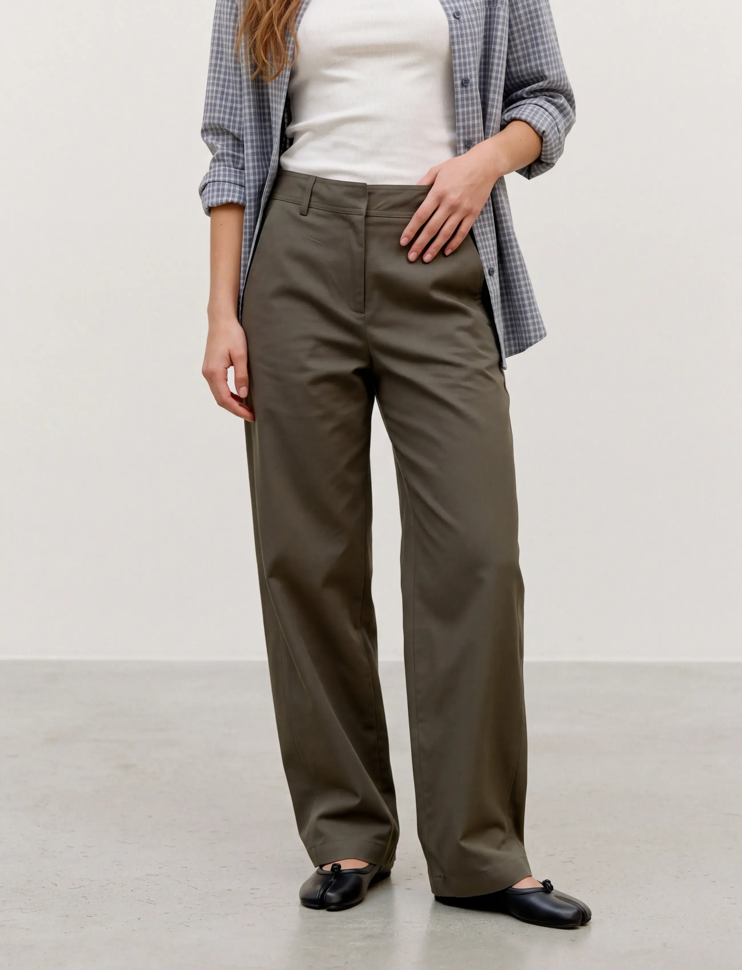 Vero Moda - VMSOFIA MW BARREL PANT NOOS - hosen mit geradem bein - forest night - 3