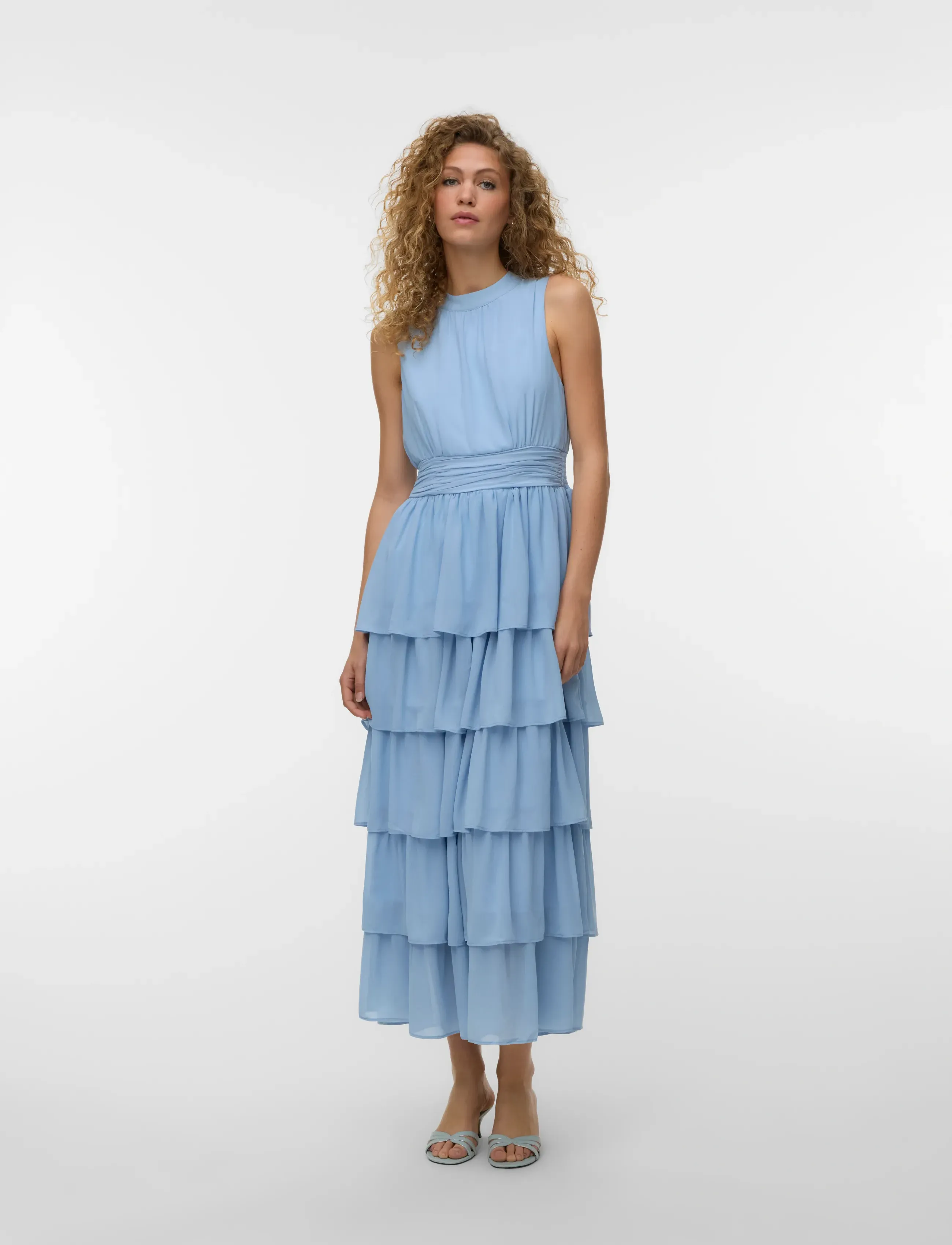 Vero Moda VMSERENA SL LONG FRILL DRESS WVN - Kjoler - CASHMERE BLUE / blue