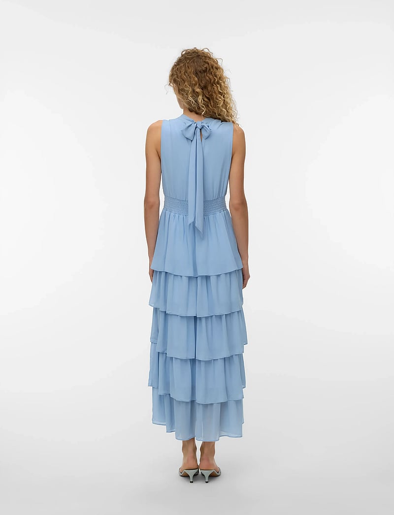 Vero Moda Vmserena Sl Long Frill Dress Wvn (VM10348173) - Maxi dresses - Boozt.com Vero Moda Vmserena Sl Long Frill Dress Wvn (VM10348173) - Maxi dresses - Boozt.com