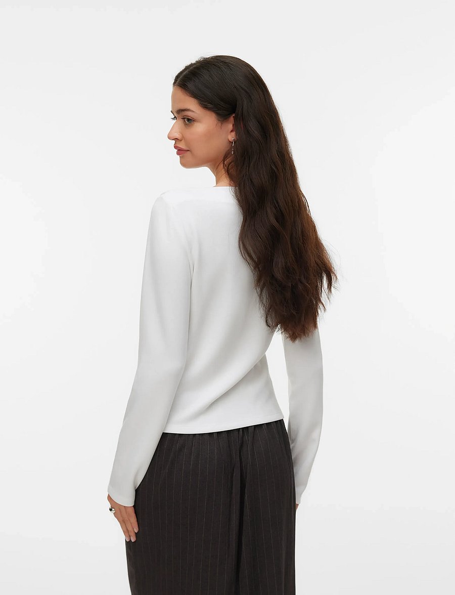 Vero Moda - VMMILLE LS BOATNECK SHORT TOP JRS NOOS - långärmade blusar - bright white - 3