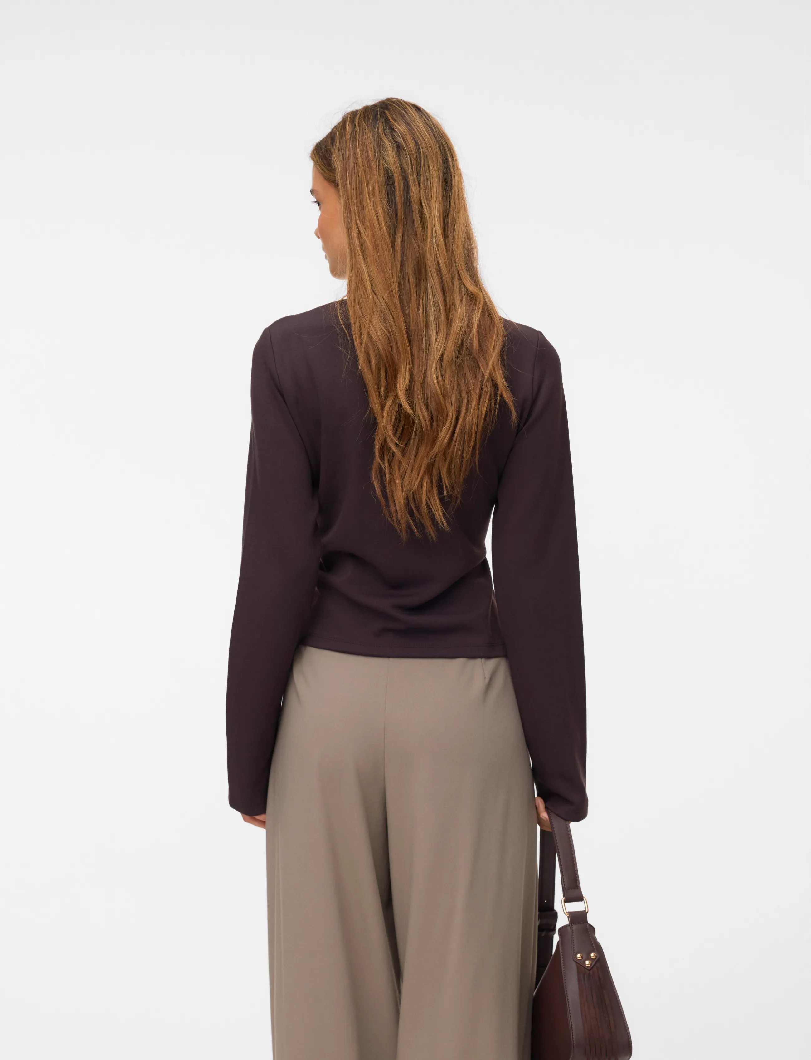 Vero Moda - VMMILLE LS BOATNECK SHORT TOP JRS NOOS - langärmelige blusen - chocolate torte - 2