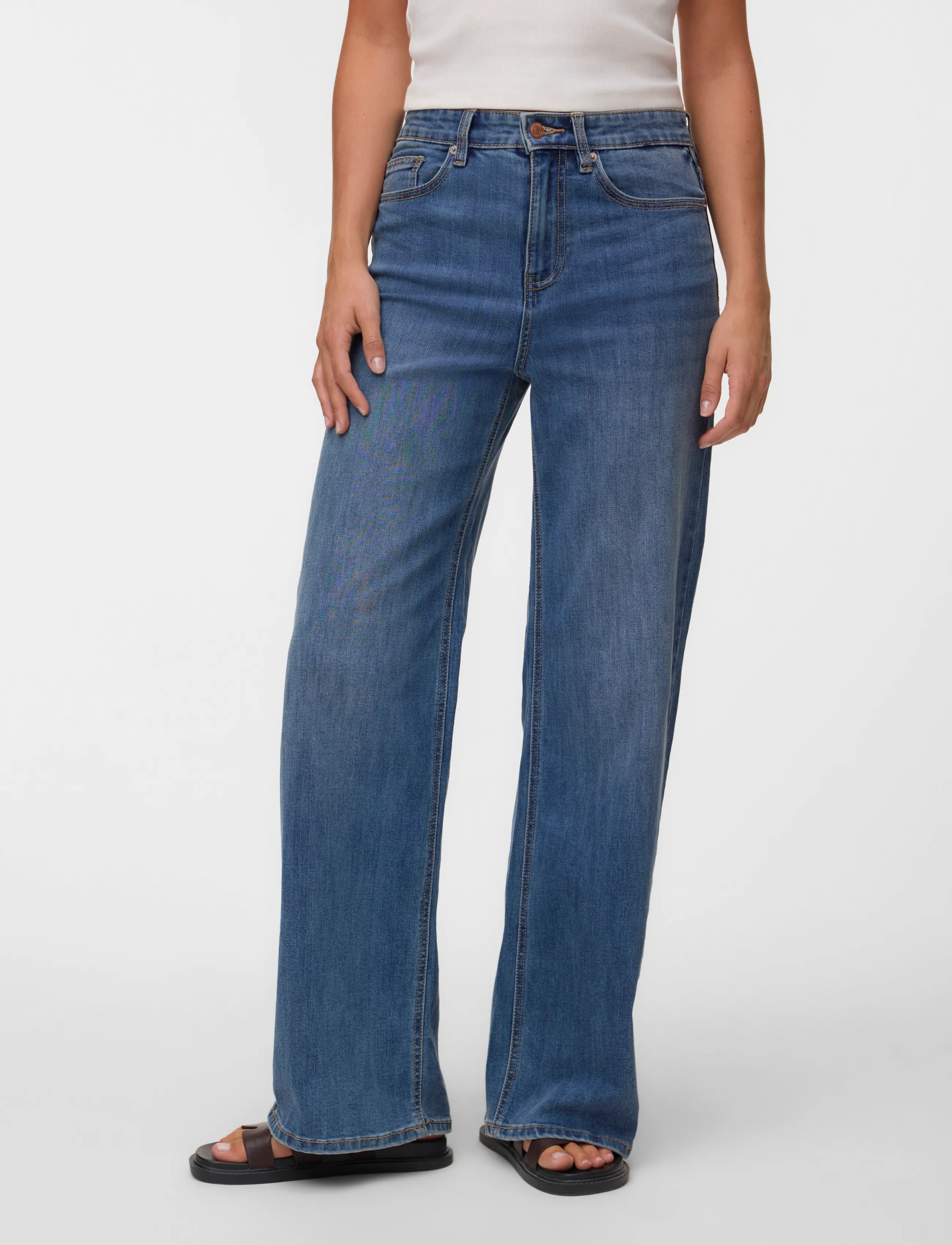Vero Moda - VMOLIVIA STRETCH HR WIDE JNS LI3182 NOOS - hosen mit weitem bein - medium blue denim - 3