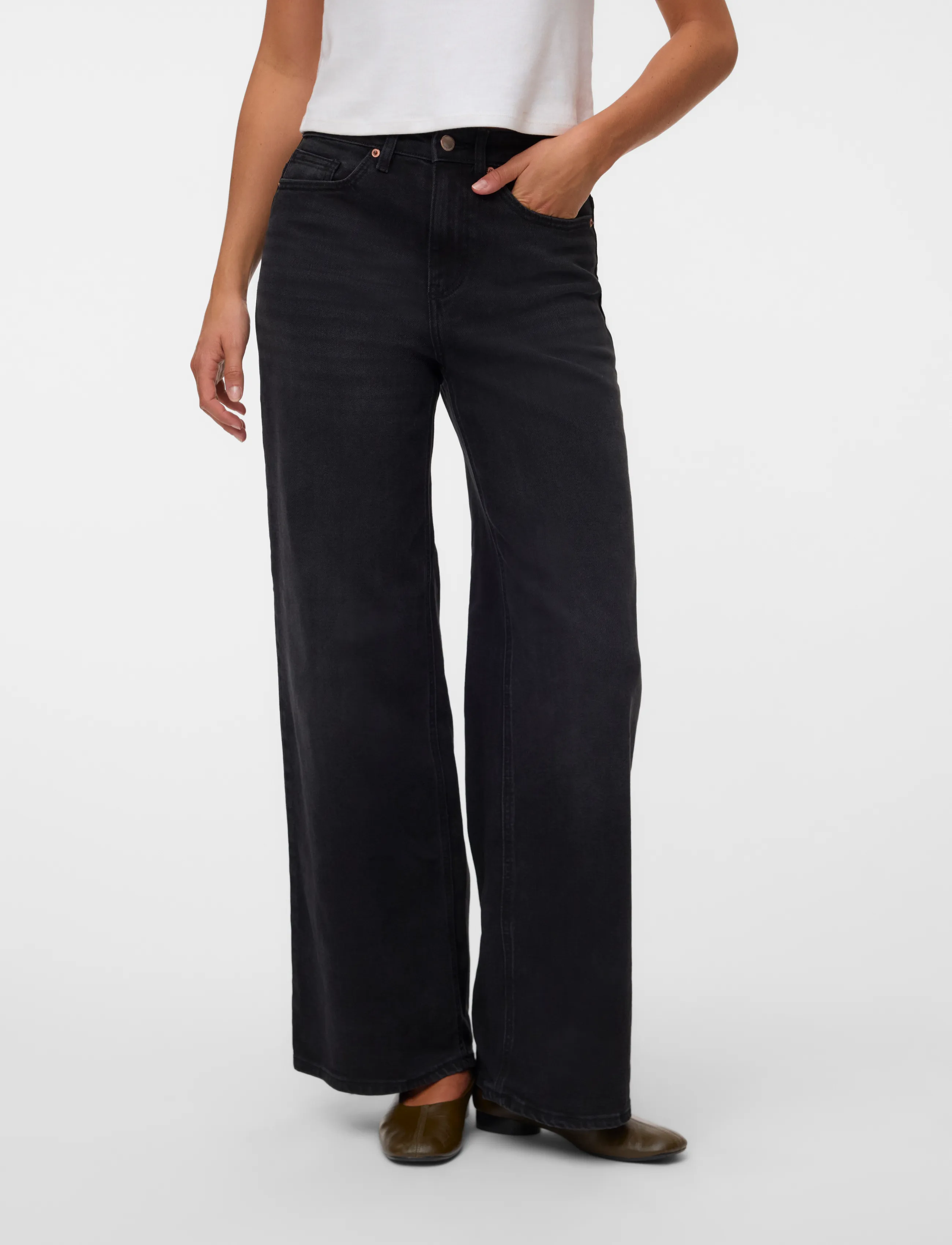 Vero Moda - VMOLIVIA STRETCH HR WIDE JNS LI1101 NOOS - brede jeans - black denim - 3