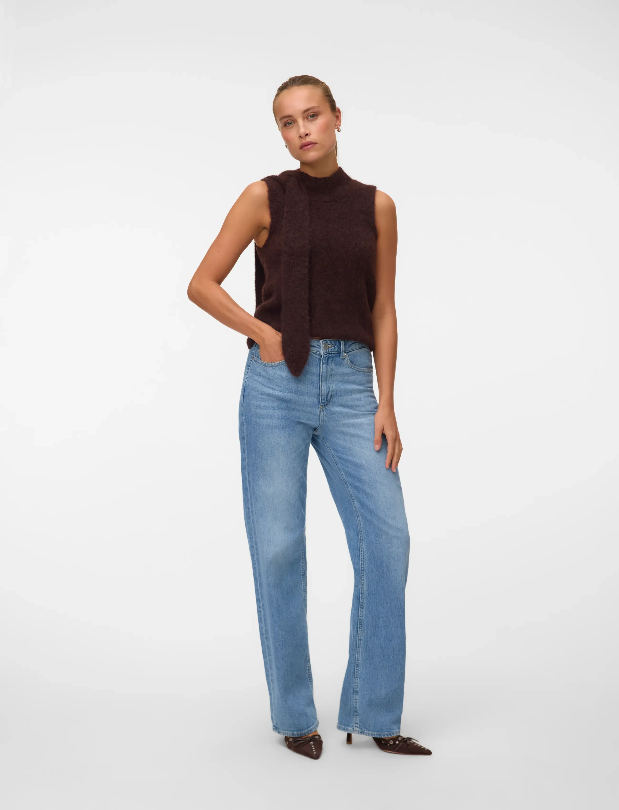 Vero Moda - VMVENEZIA SL TIE VEST PRM TS - strikveste - chocolate torte - 0