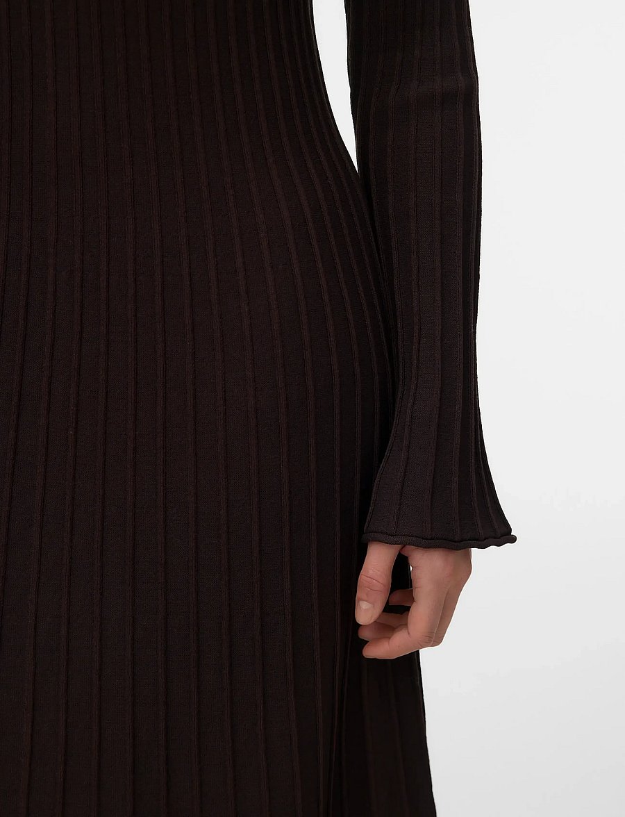 Vero Moda - VMALESSANDRIA LS BOATNECK ANKLE DRES PRM - strickkleider - chocolate torte - 4