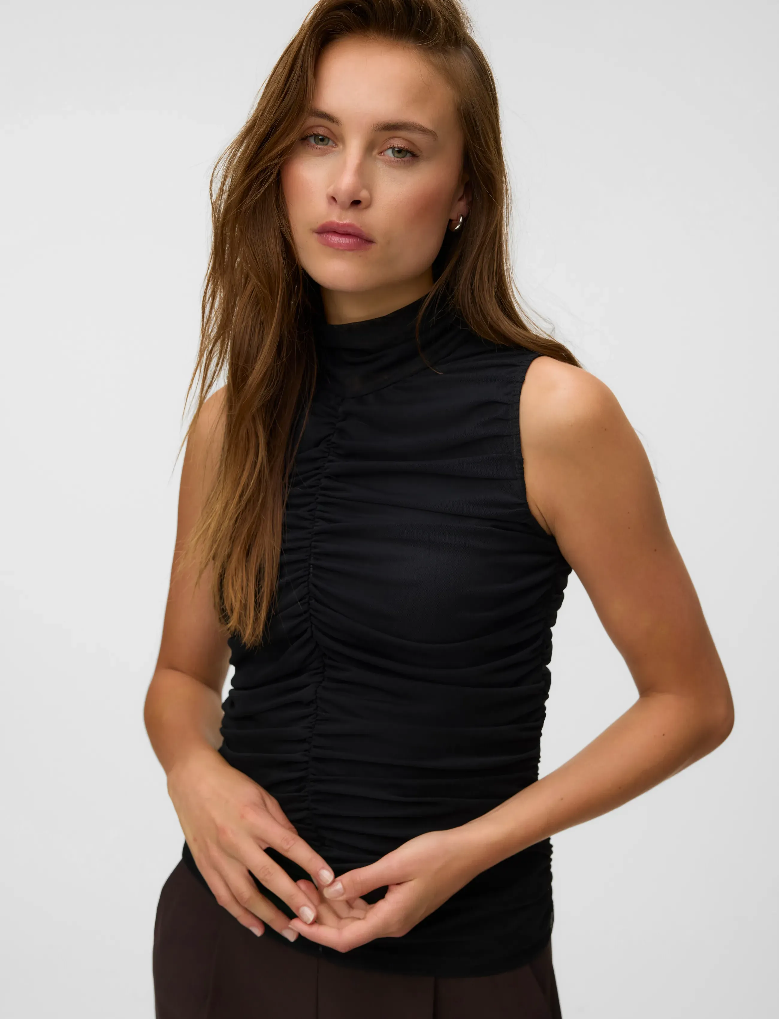 Vero Moda - AWERICA SL HIGH NECK TOP - varrukateta topid - black - 4