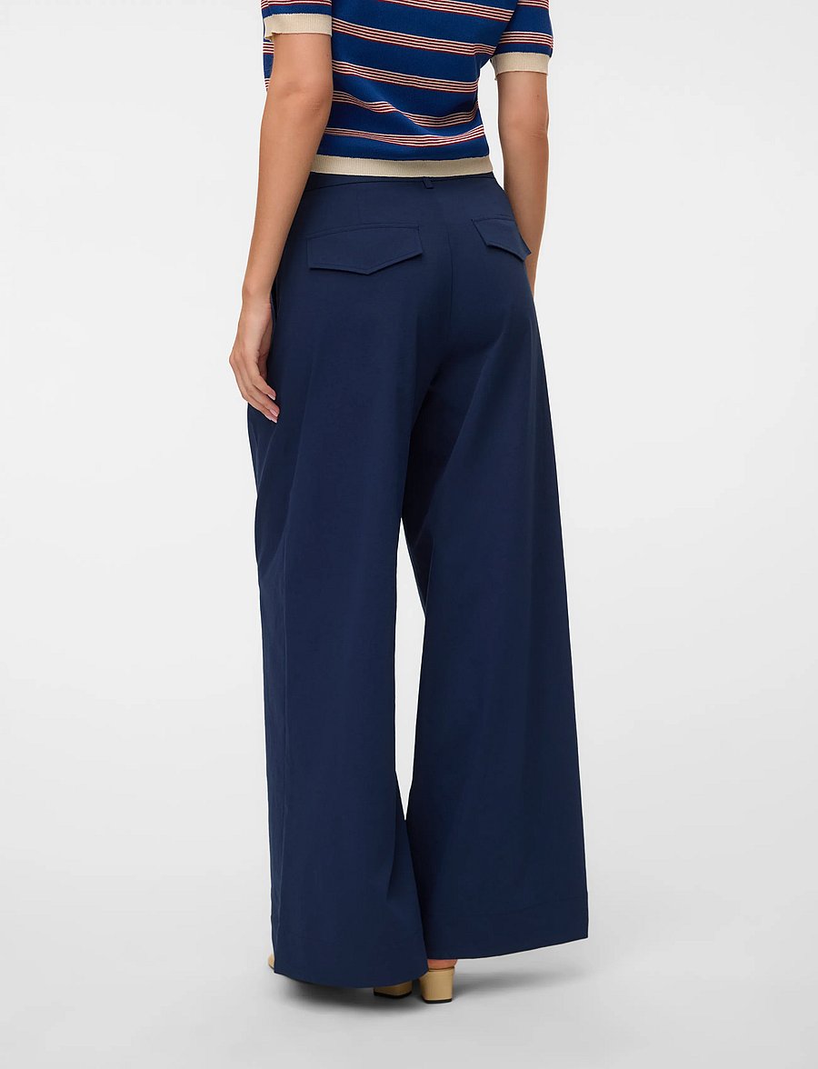 Vero Moda - VMTESSA HR WIDE JEANS RA3065 GA NOOS - hosen mit weitem bein - medium blue denim - 2