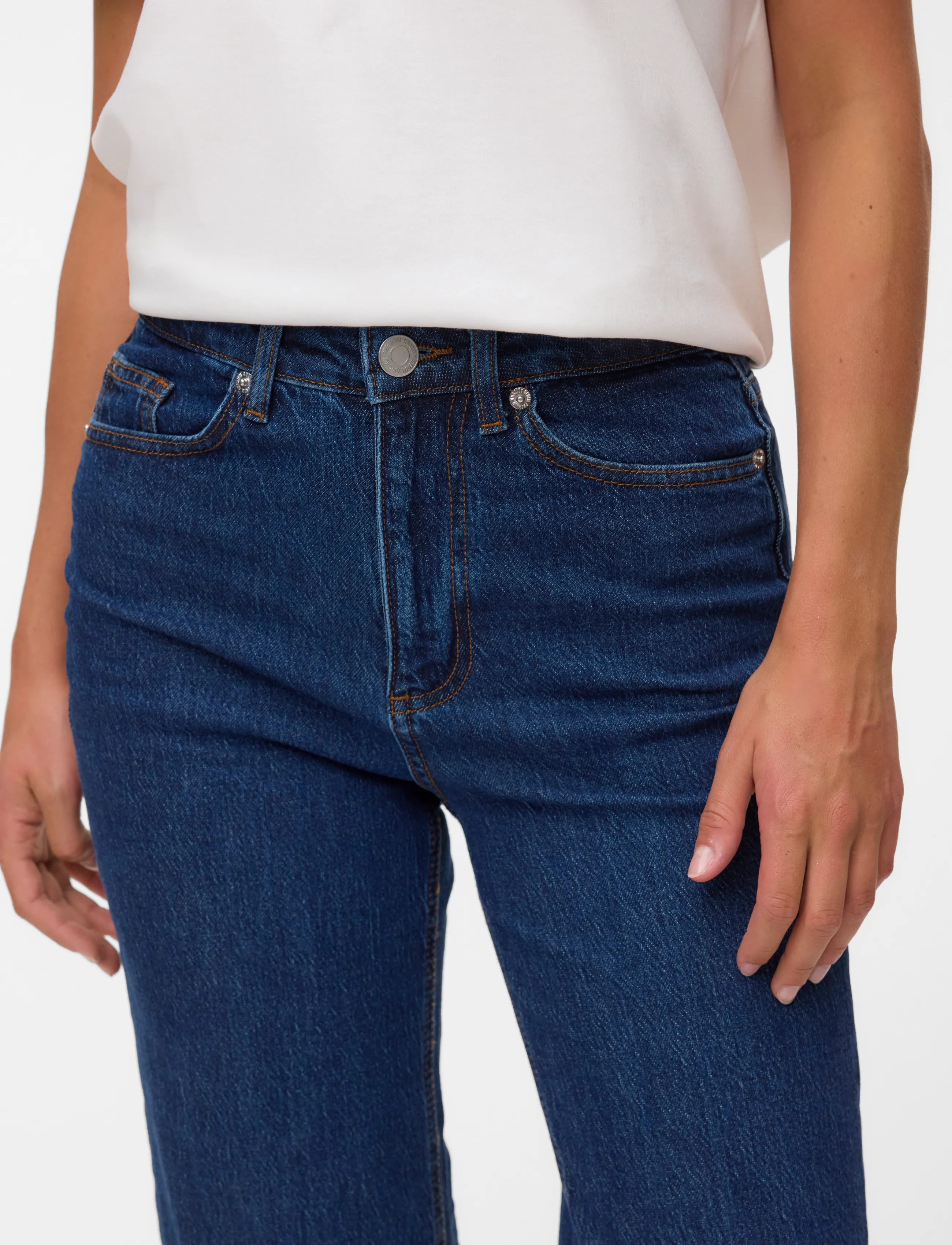 Vero Moda - VMTESSA HR WIDE JEANS RA3131 GA NOOS - hosen mit weitem bein - dark blue denim - 4
