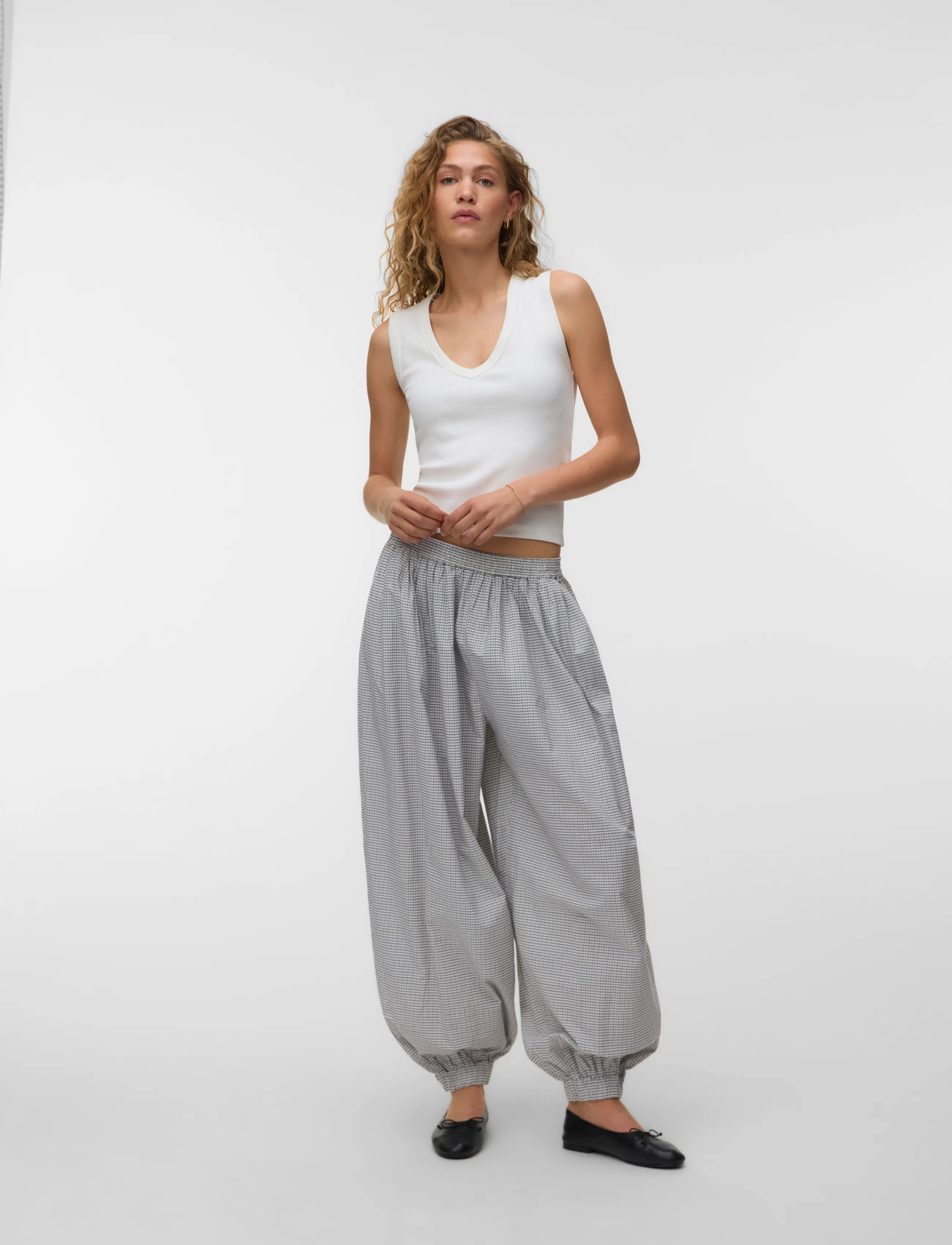 Vero Moda Awcanella Balloon Check Pant, L, Trousers, Creme - Wide Leg, Frauen