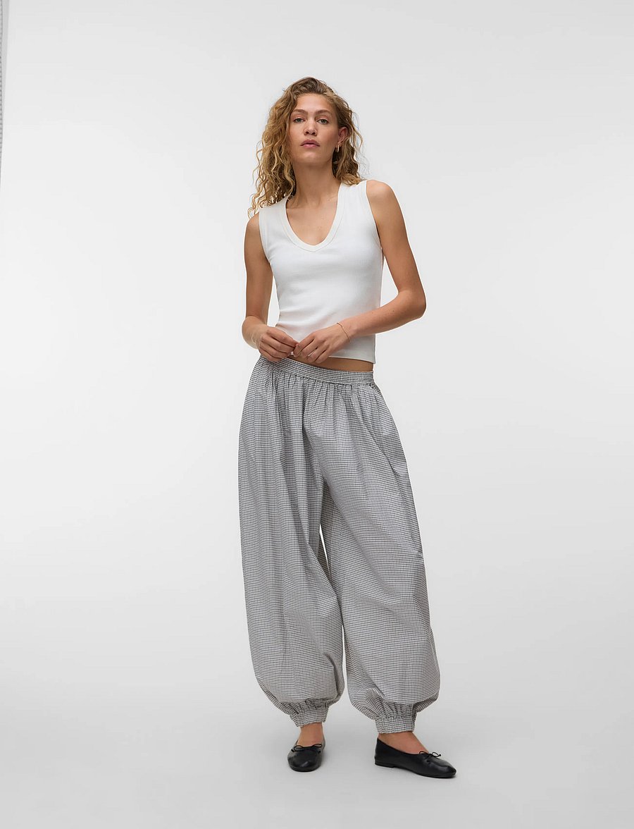 Vero Moda - AWCANELLA BALLOON CHECK PANT - sugar swizzle - 0