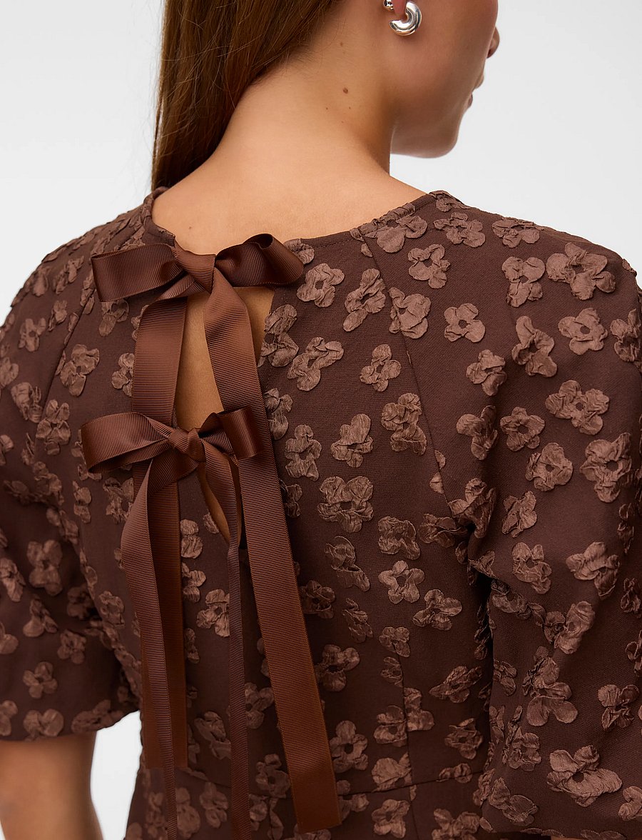 Vero Moda - VMFIA 2/4 DETAIL 7/8 DRESS WVN EXP - midi kjoler - chicory coffee - 5