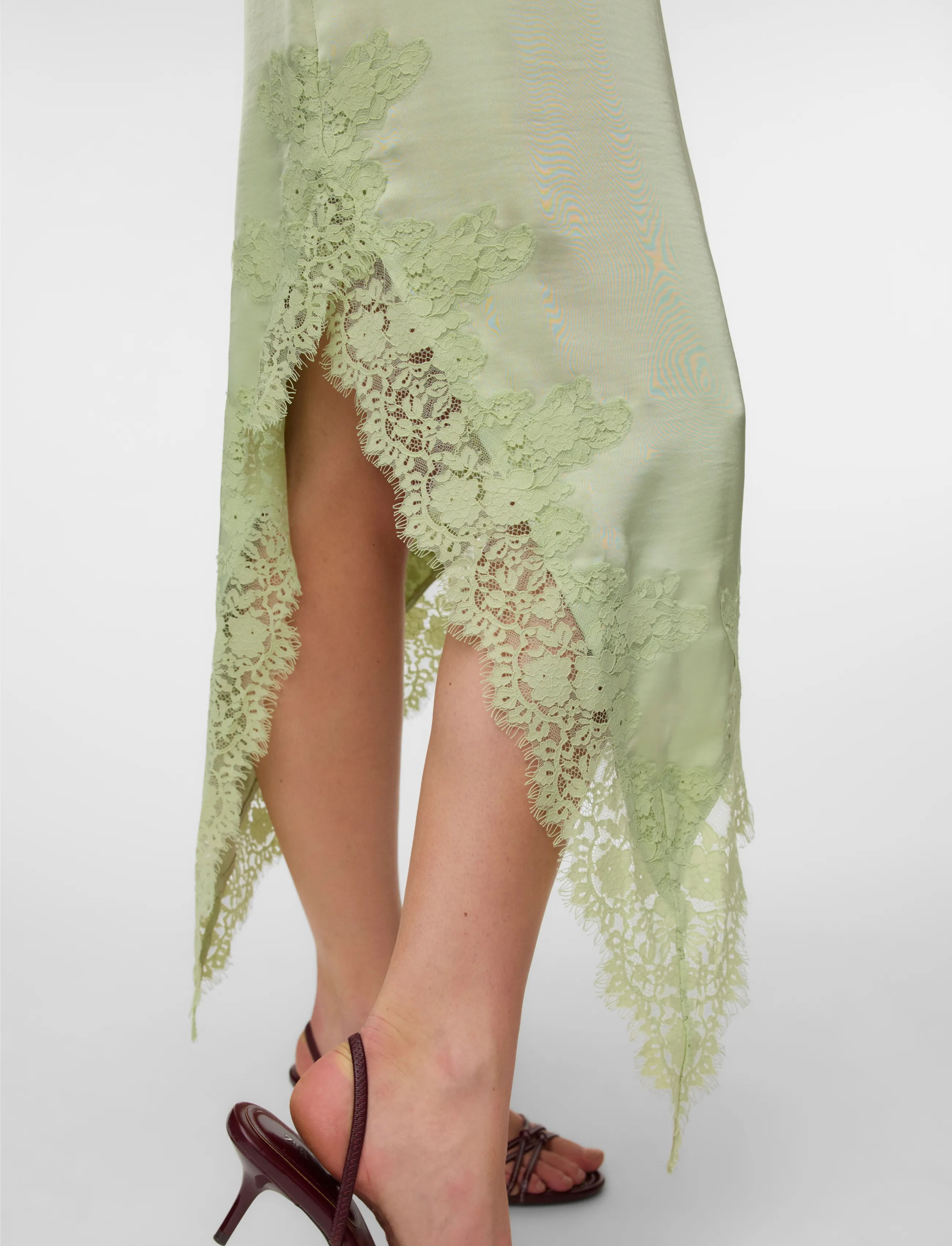 Vero Moda - VMRITA CS LACE MAXI DRESS WVN EXP - aftonklänningar - celadon green - 5