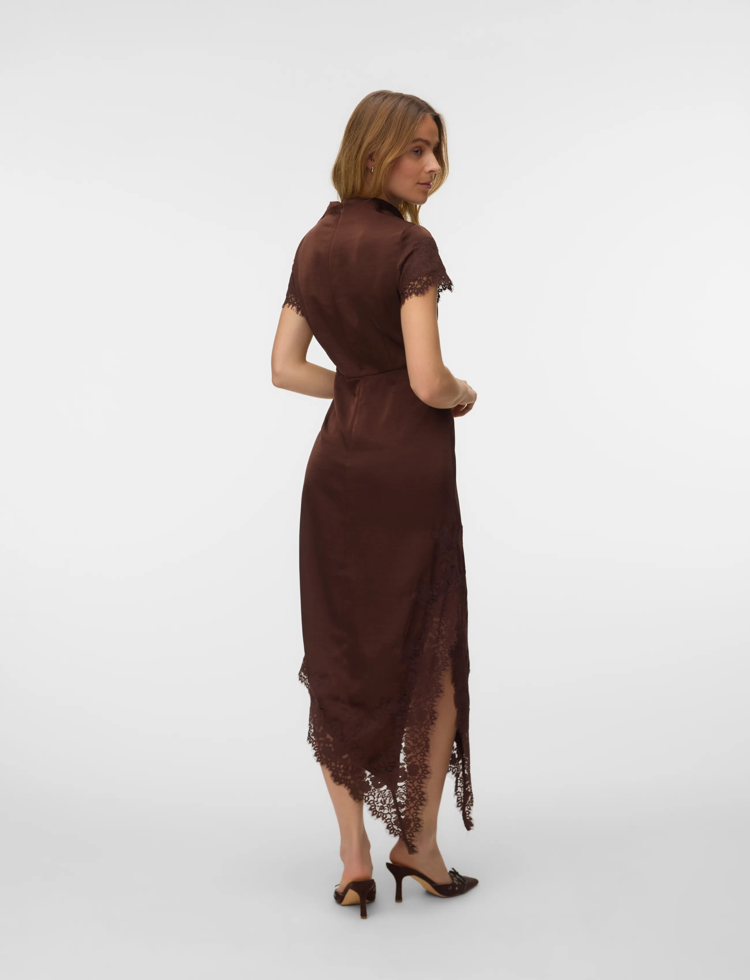 Vero Moda - VMRITA CS LACE MAXI DRESS WVN EXP - aftenkjoler - chicory coffee - 3