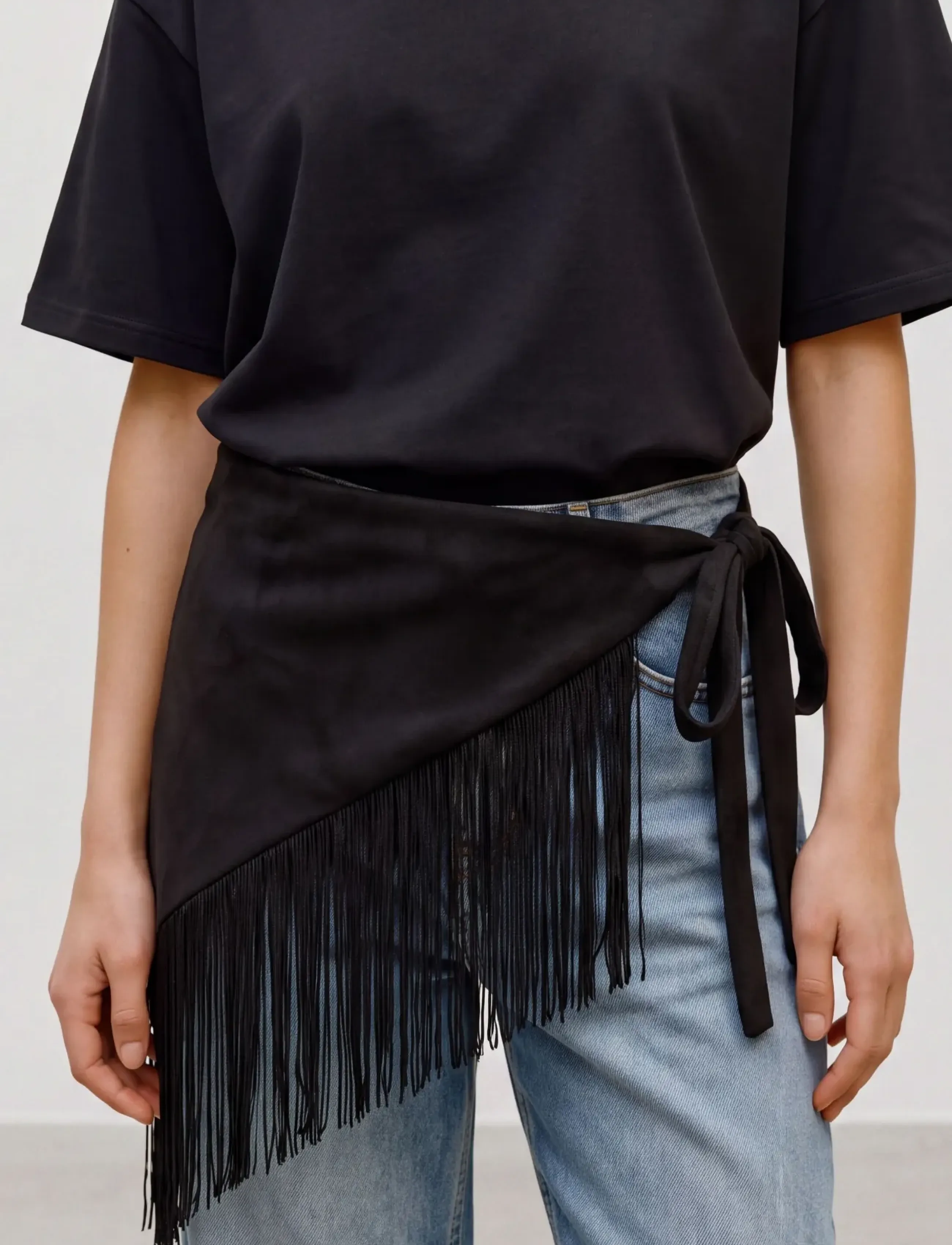 Vero Moda - VMGABRIELLA FRINGE TRIANGLE SCARF - laveste priser - black - 2