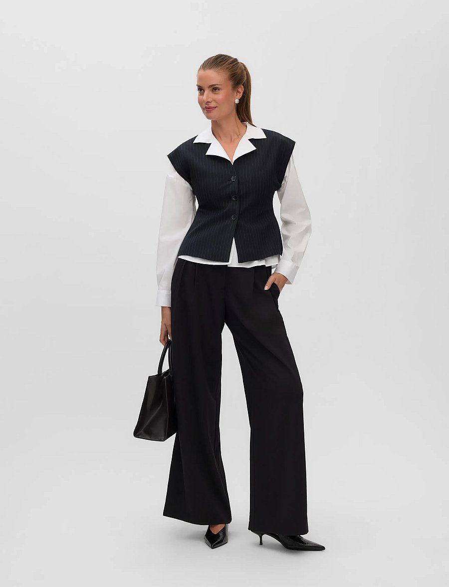 Vero Moda - VMALINA SL WAISTCOAT VIP - navy blazer - 0