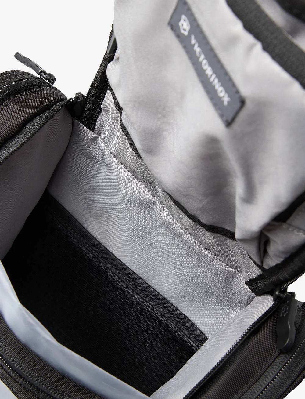 Victorinox - TA 5.0, Hanging Toiletry Kit - toilettasker - black - 3