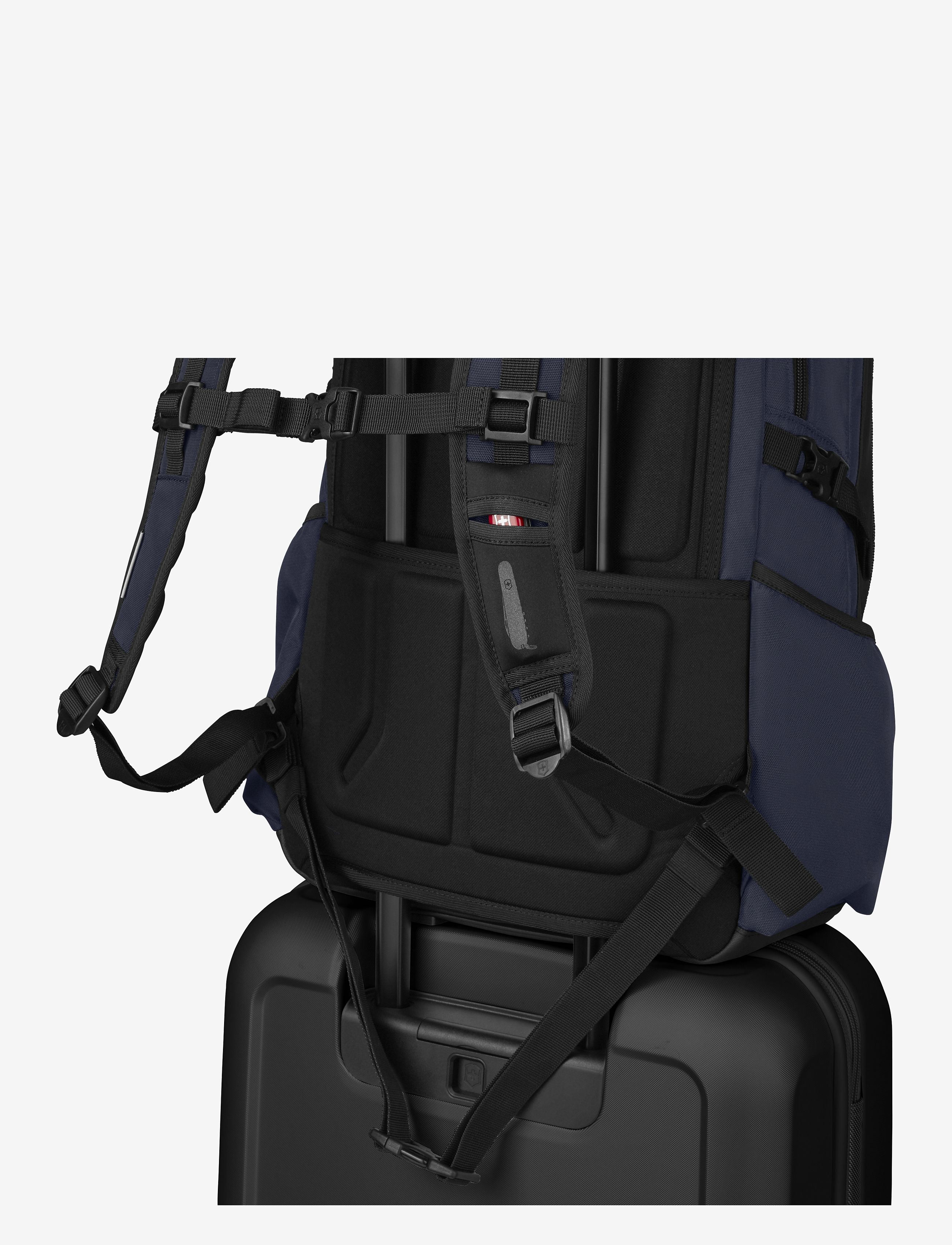 Victorinox - Altmont Original, Deluxe Laptop Backpack, Navy - carry-on-ryggsäckar - navy - 5