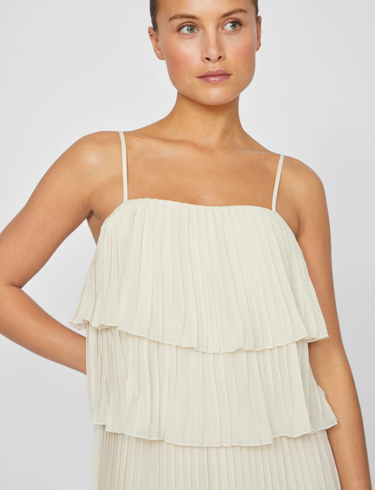 VILA Vichiffon Singlet Pleats Dress klänningar dam – bild 7