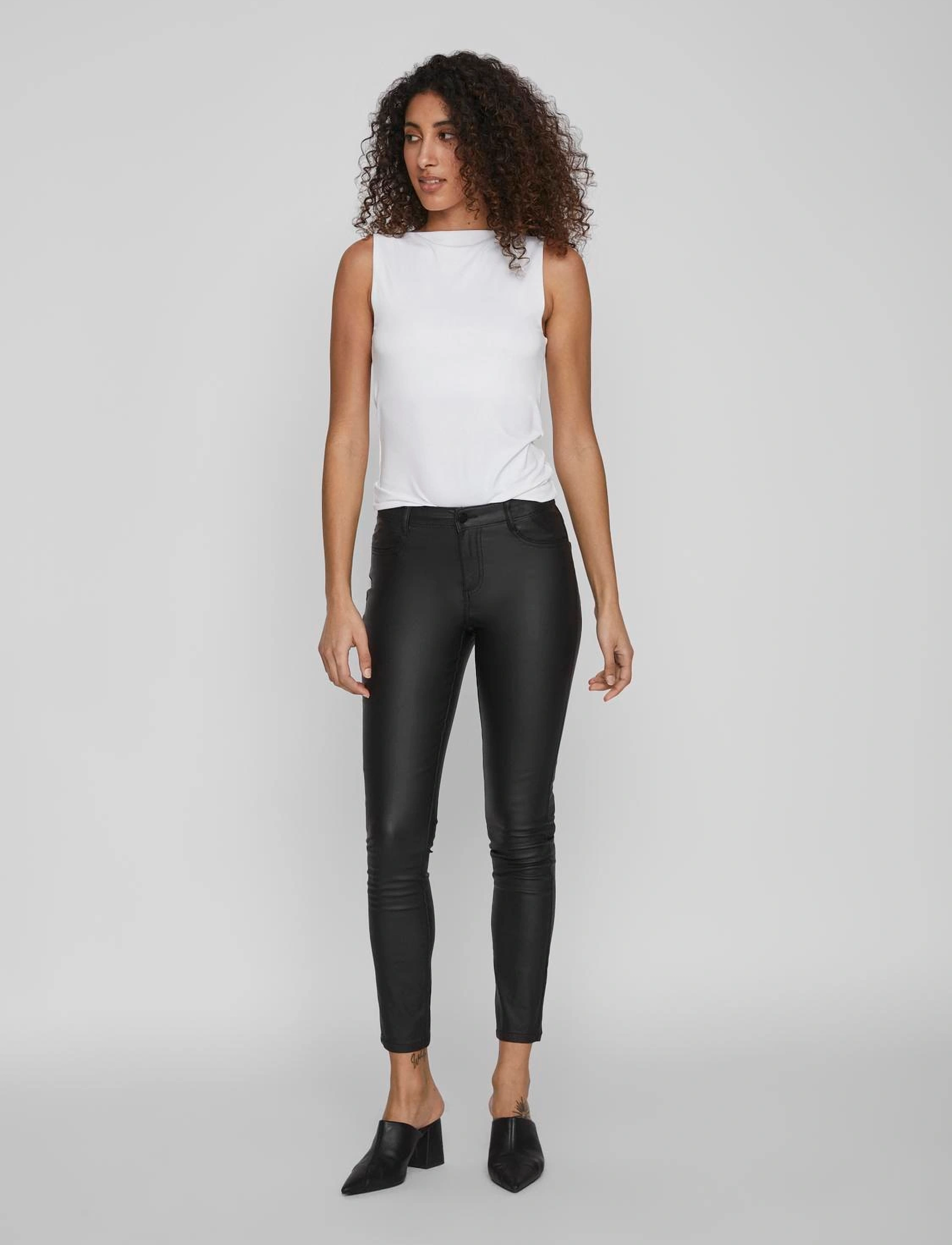 Vila - VICOMMIT COATED RWSK NEW PANT-NOOS - læderbukser - black - 4