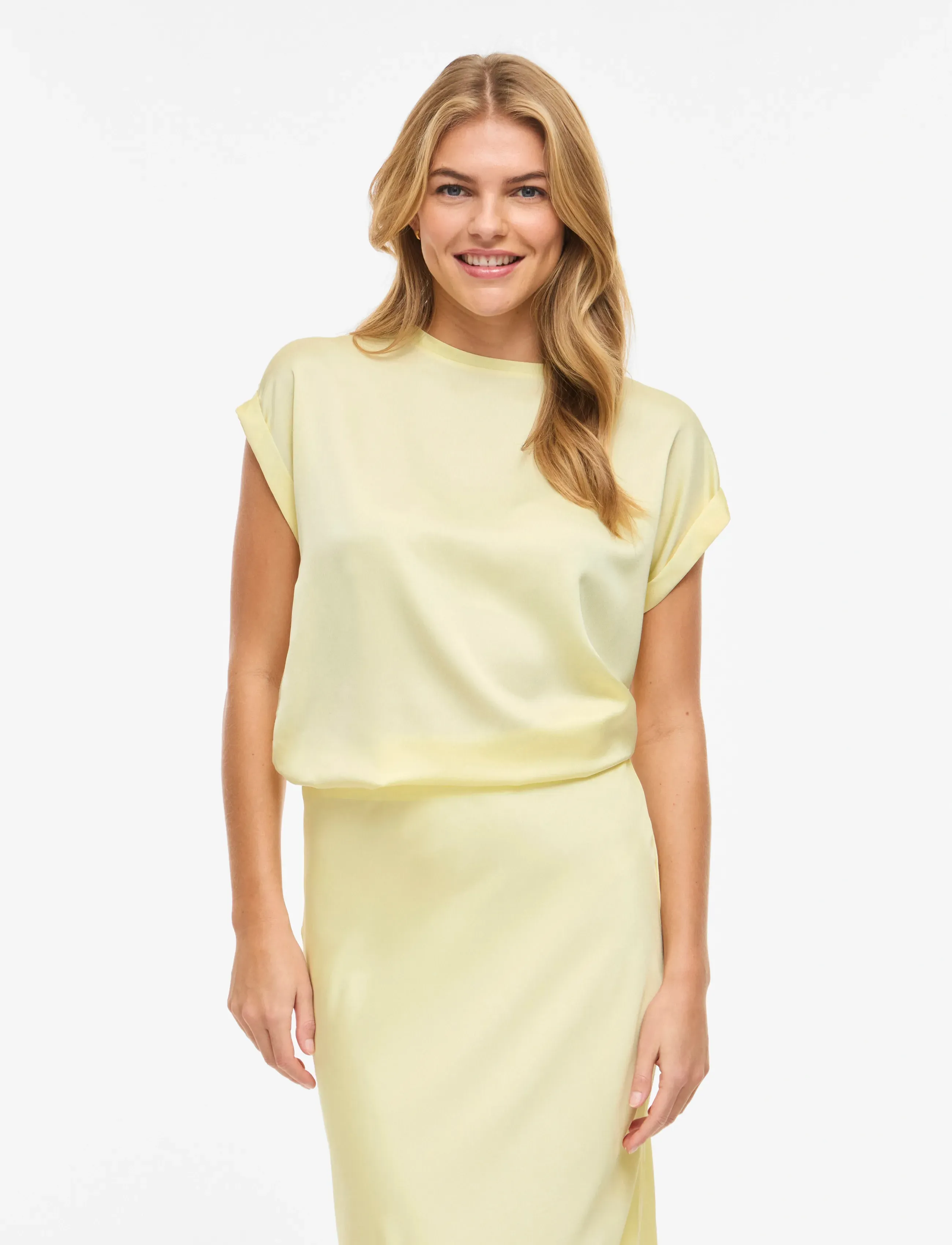 Vila VIELLETTE S/S SATIN TOP - NOOS - T-shirts - PASTEL YELLOW / yellow
