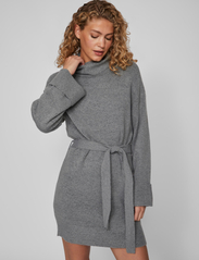 Vila - VIROLFIE L/S TIE BELT KNIT DRESS - NOOS - knitted dresses - medium grey melange - 6