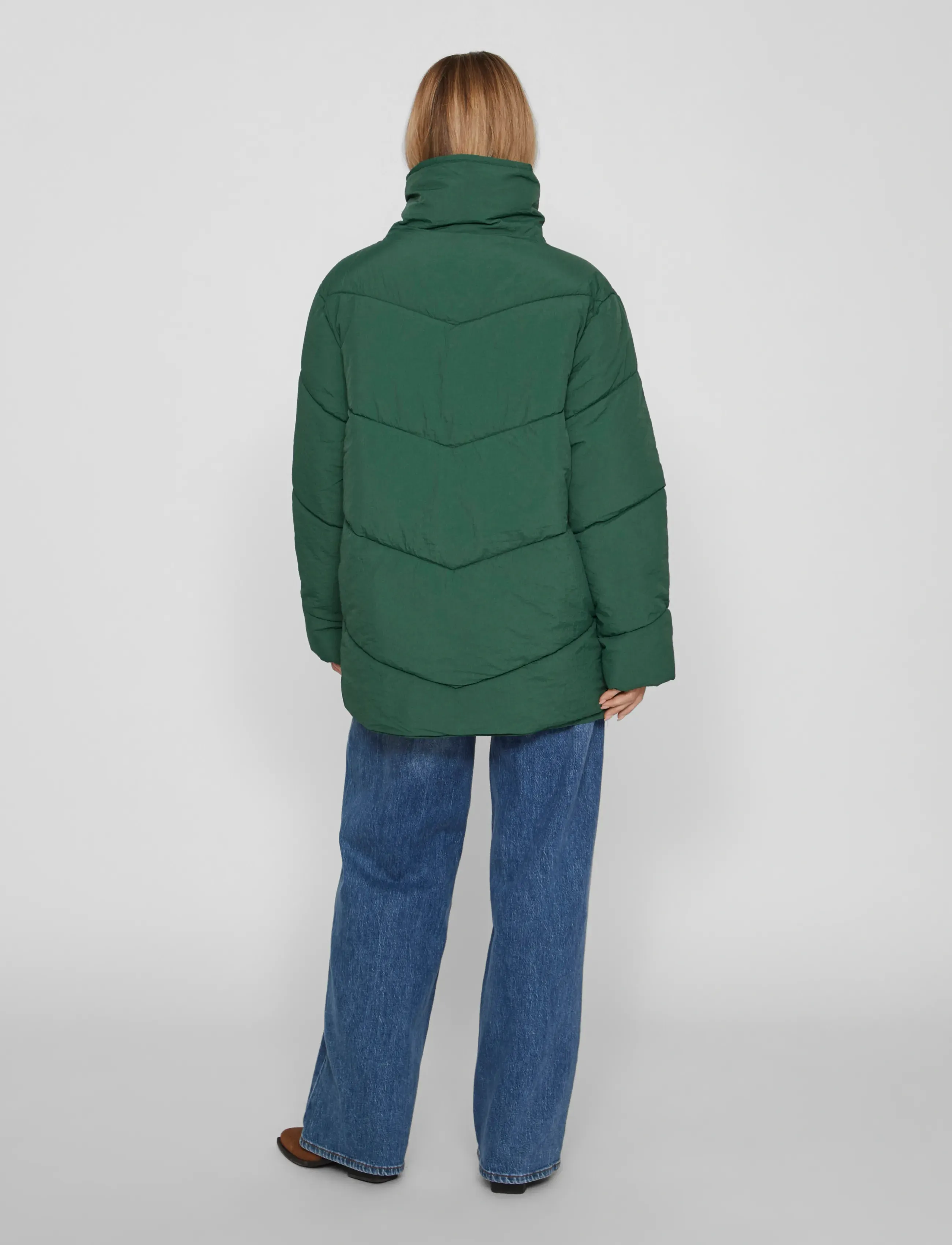 Vila - VILOUISA L/S NEW PADDED SHORT COAT/SU/PB - overtøj - pineneedle - 3