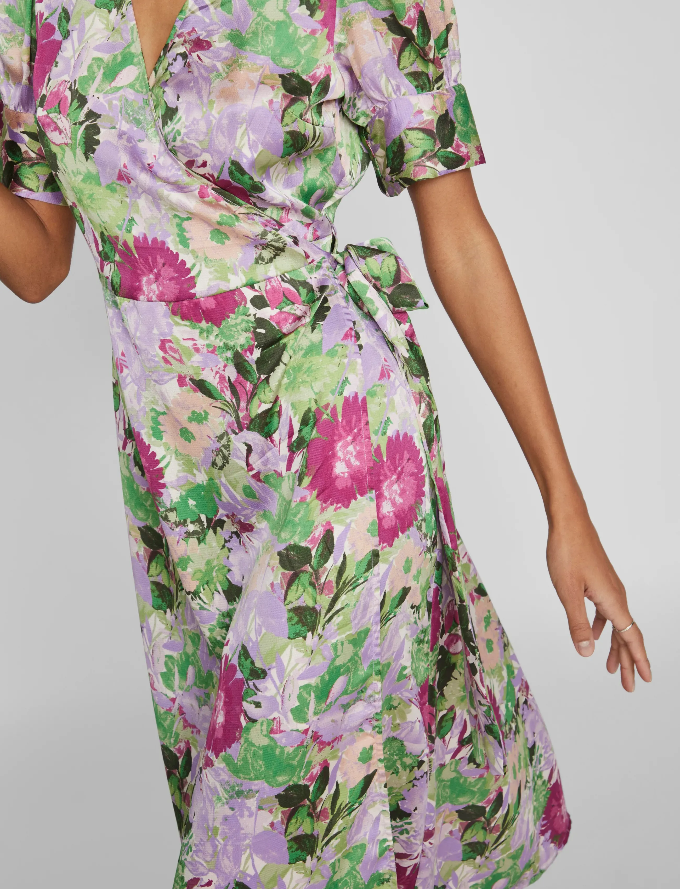 Vila - VINARIA S/S WRAP MIDI DRESS/DC/SU - fern green - 5