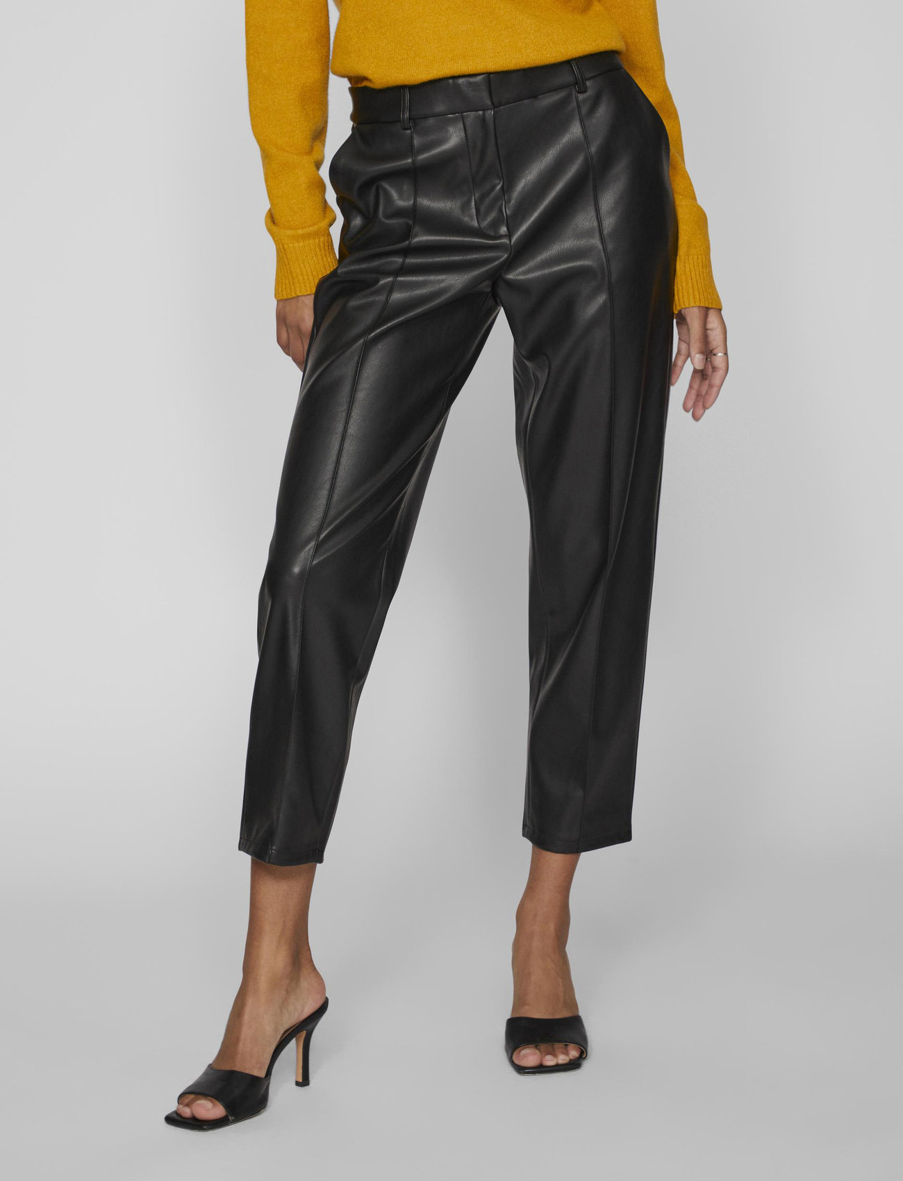 Vila - VIDAGMAR RW 7/8 COATED PANTS - NOOS - leather trousers - black - 0