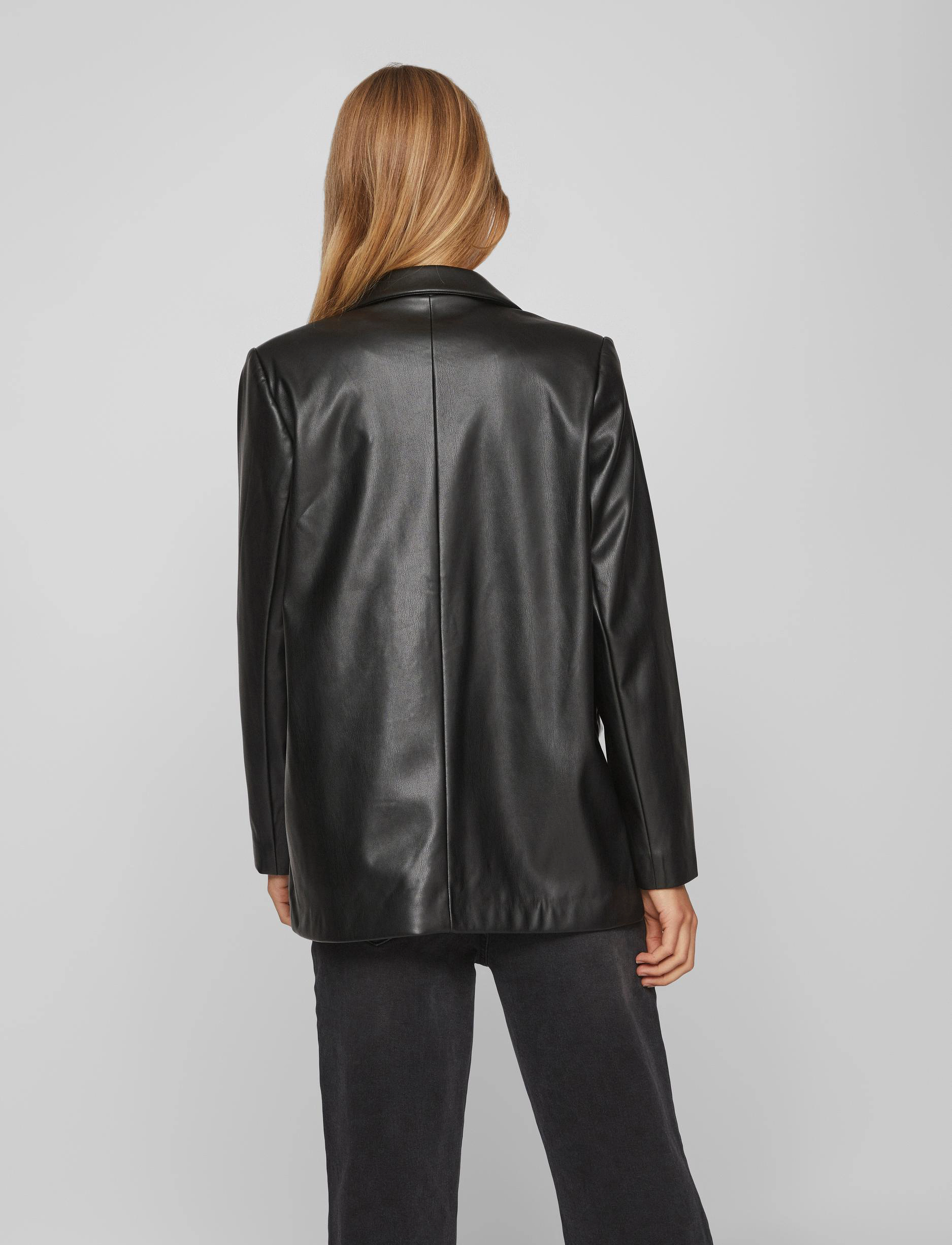 Vila - VINILLE COATED LOOSE BLAZER - NOOS - black - 3