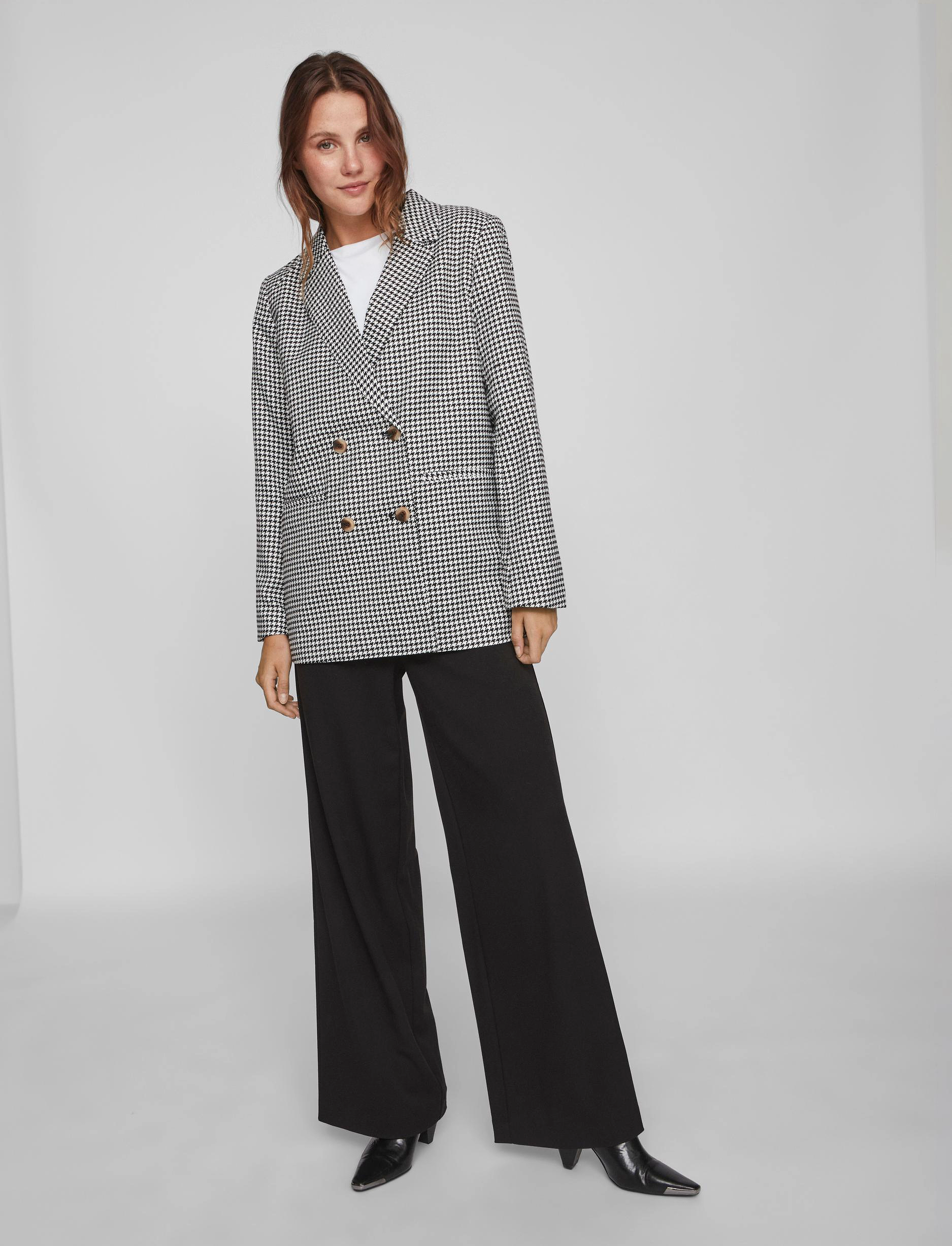 Vila - VIDAFNY LOOSE BLAZER - NOOS - black - 4