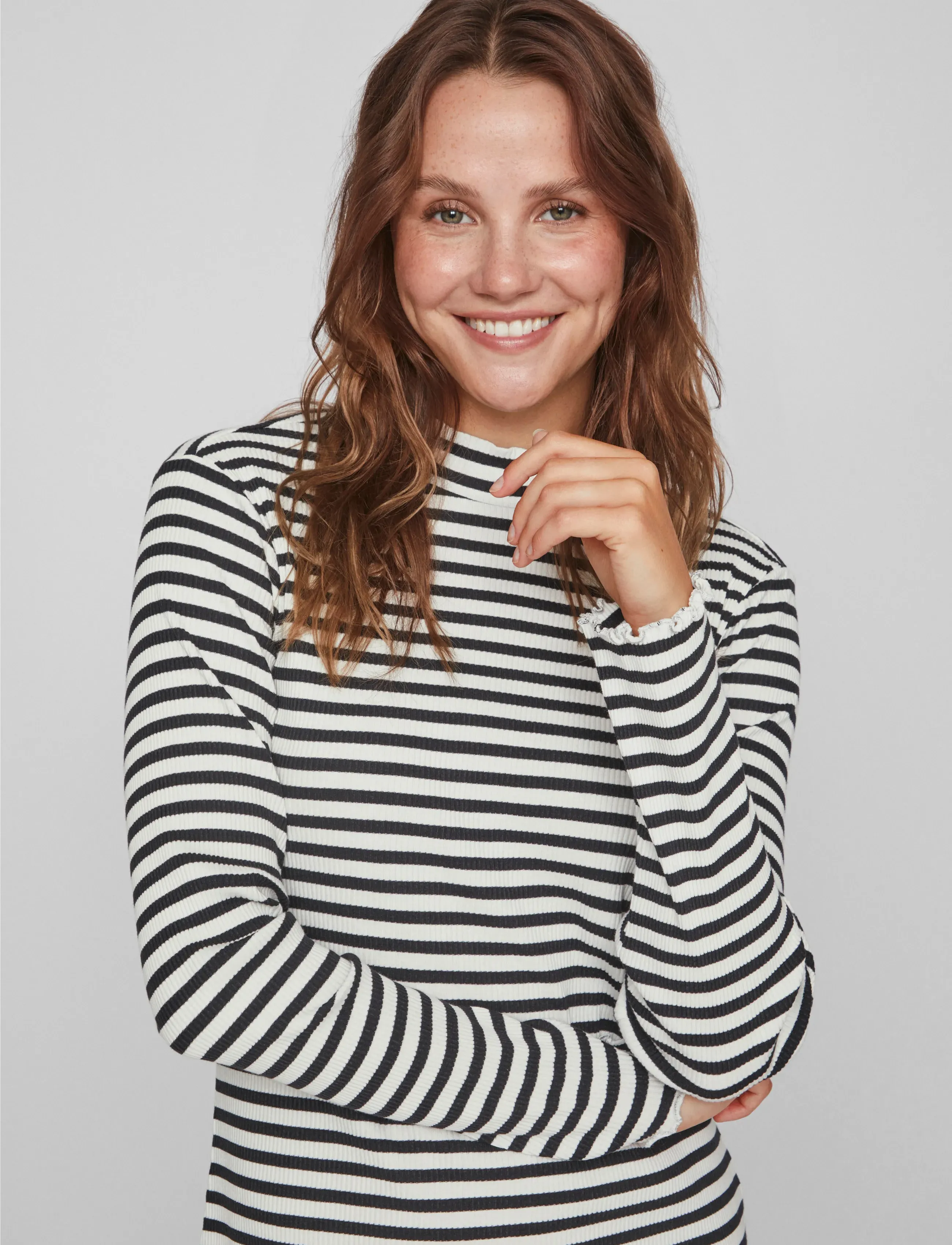 Vila - VITHESSA HIGH NECK L/S DRESS - korte kjoler - black - 5
