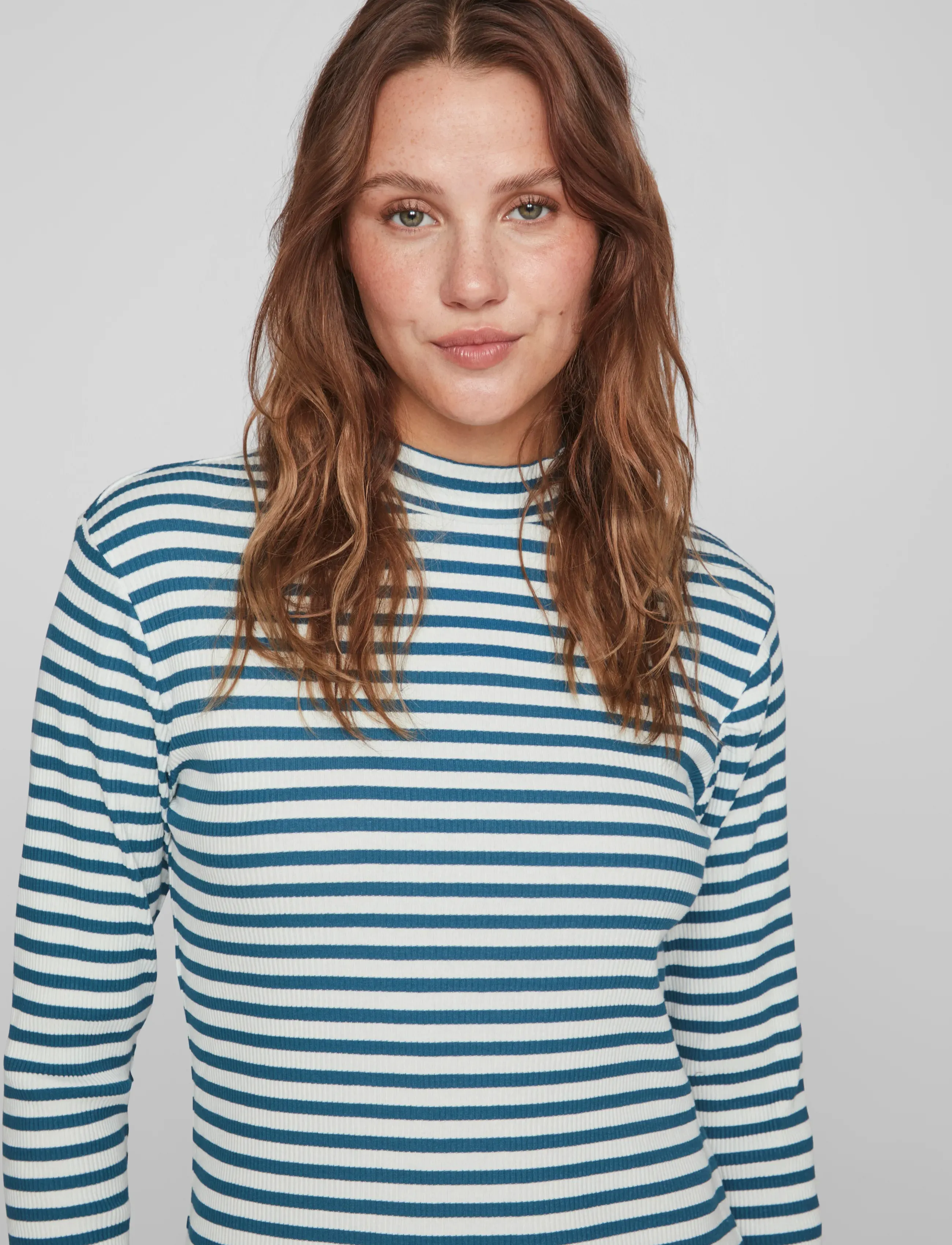 Vila - VITHESSA HIGH NECK L/S DRESS - korte kjoler - moroccan blue - 5