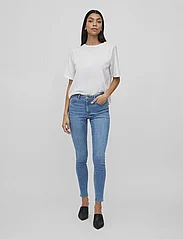 Vila - VISARAH LIA03 RW SKINNY JEANS-NOOS - skinny jeans - medium blue denim - 6