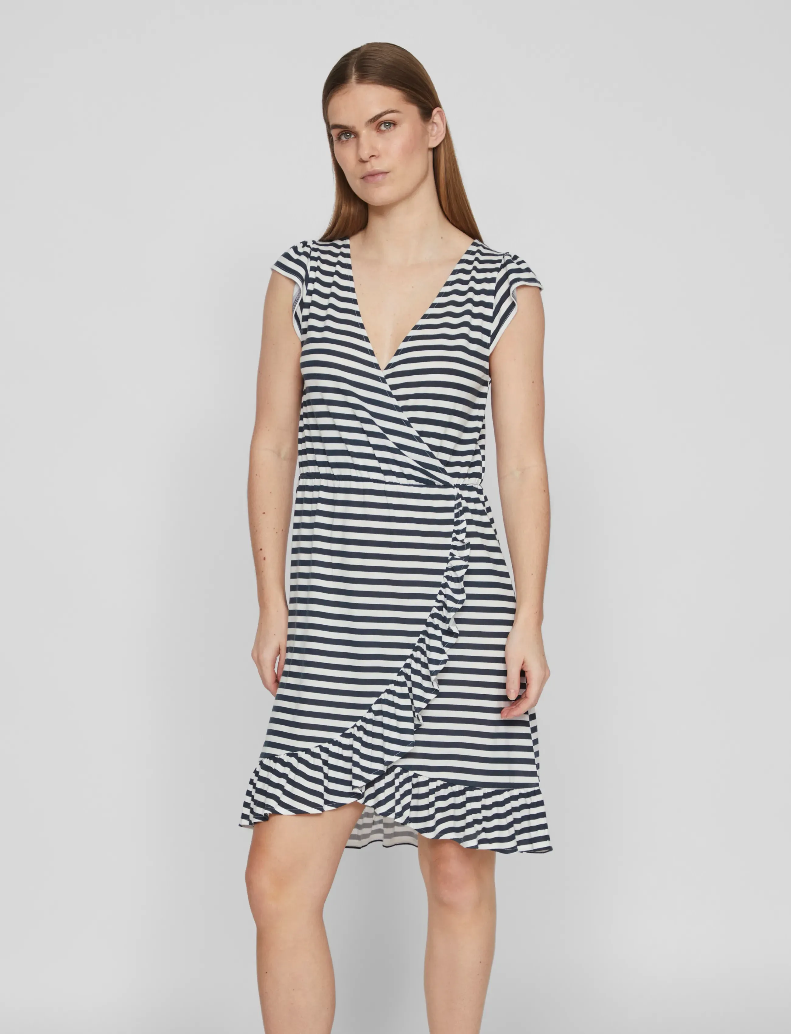 Vila VIMOONEY S/S WRAP FLOUNCE DRESS /1/KA - Kjoler - TOTAL ECLIPSE / navy