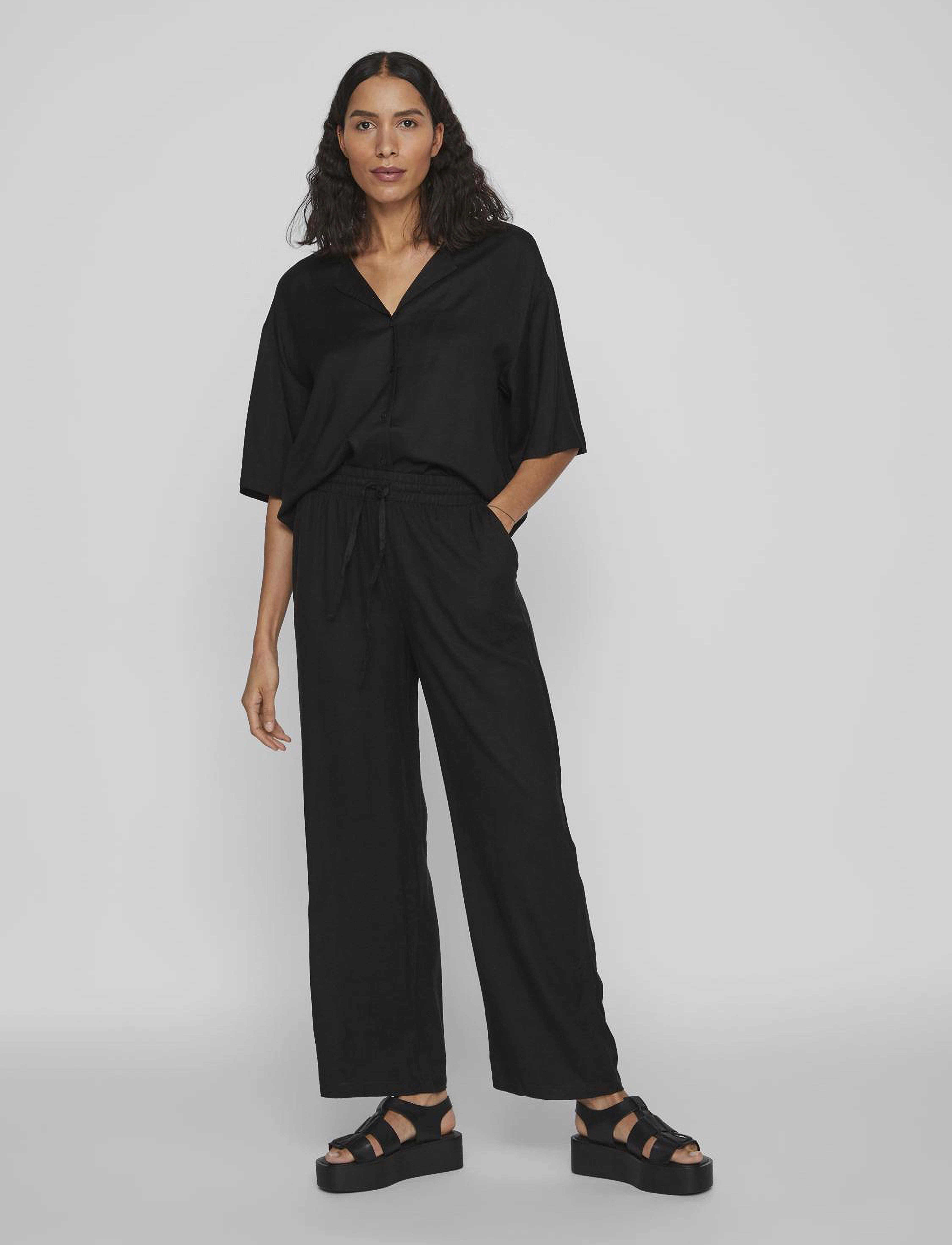 Vila - VIPRICIL S/S SHIRT/SU - NOOS - black - 5