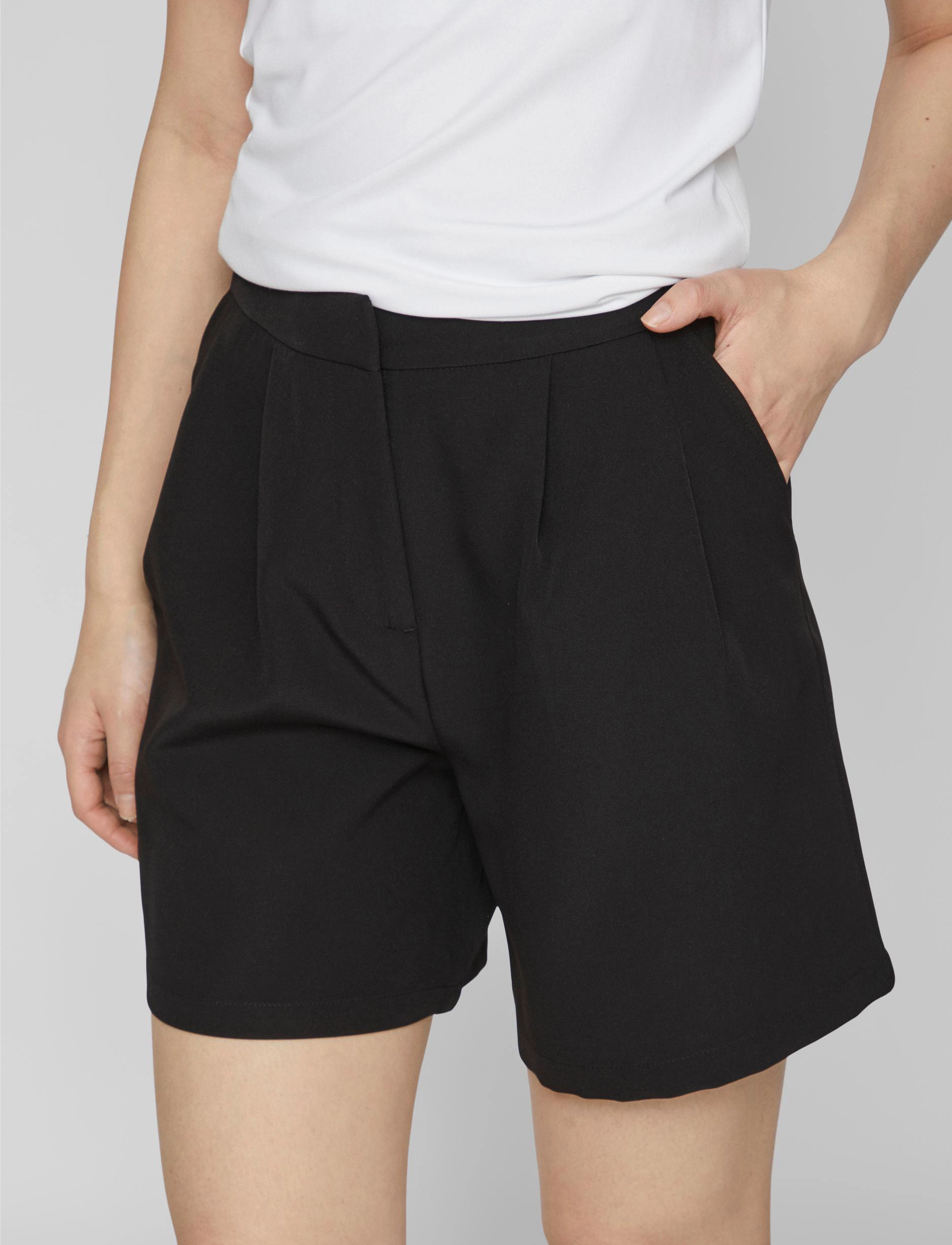 Vila - VIKAMMA HW SHORTS - NOOS - black - 5