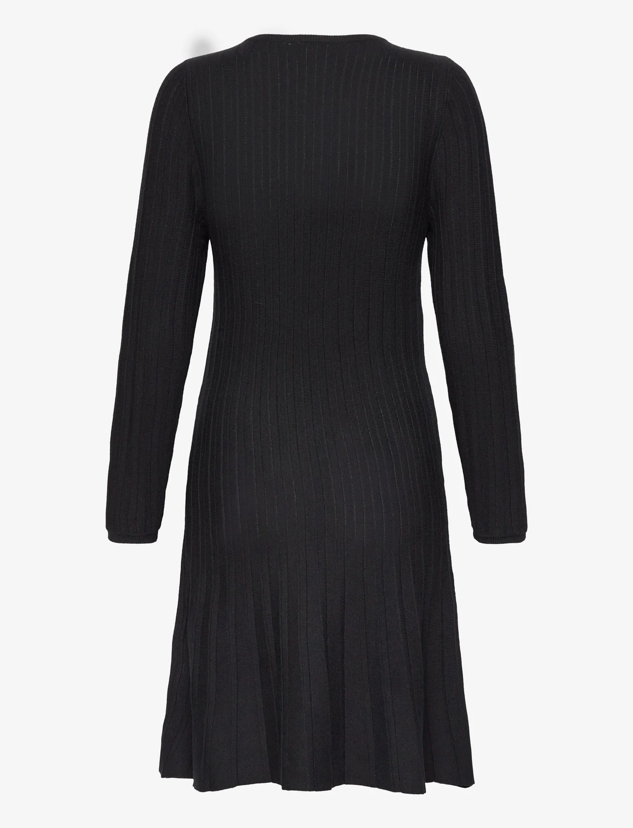 Vila - VISACHIN NEW L/S SKATER KNIT DRESS/SU - stickade klänningar - black - 1